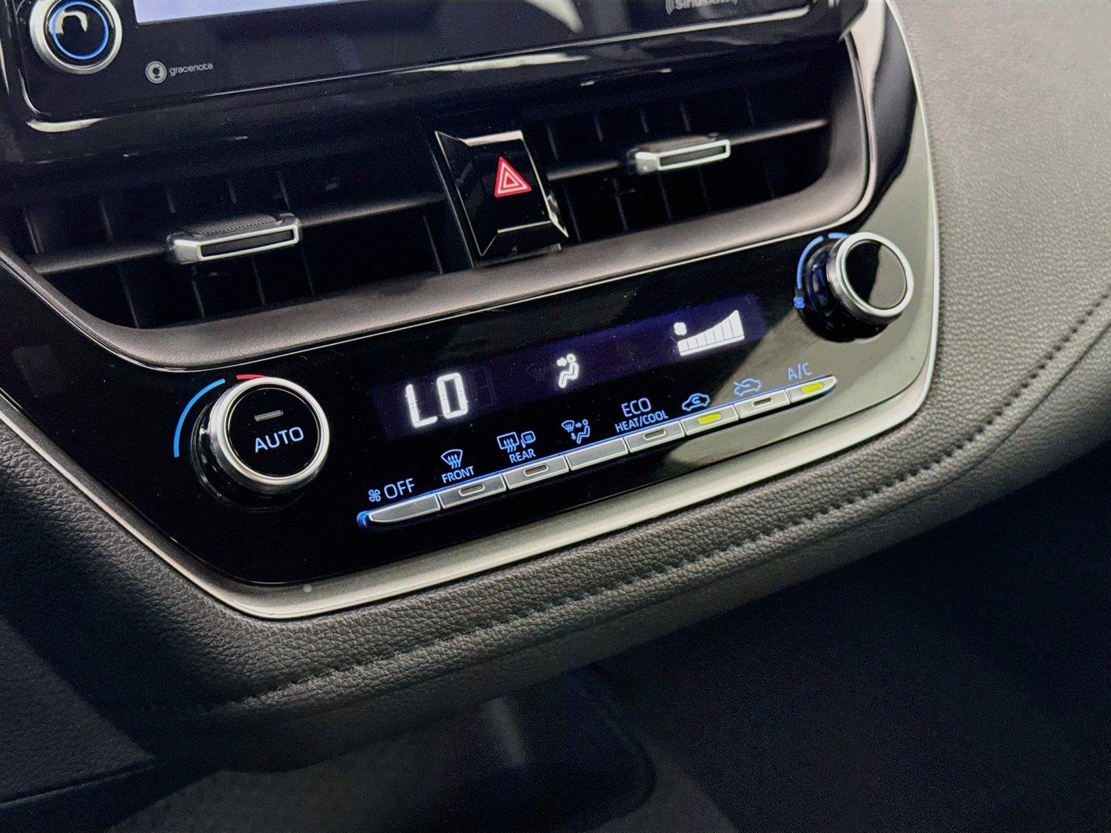 2022 Toyota Corolla SE photo 22
