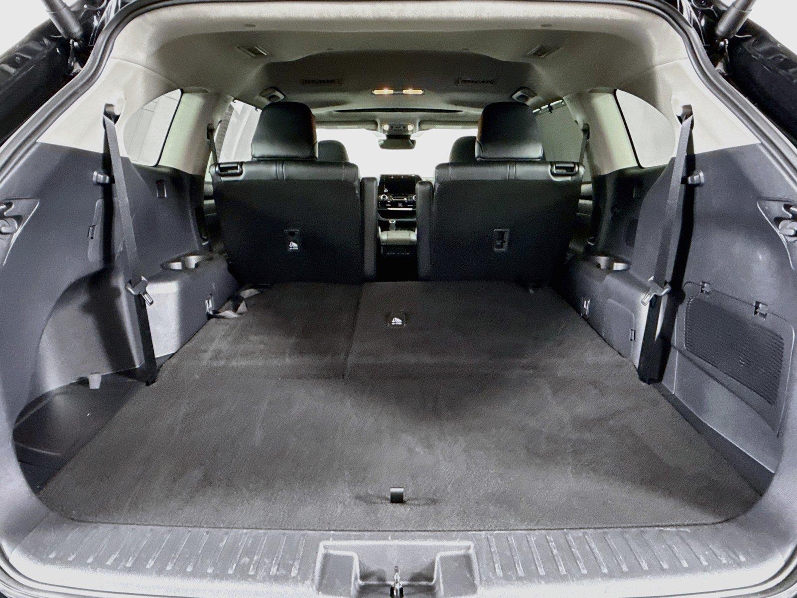 2026 Toyota Highlander XLE photo 38