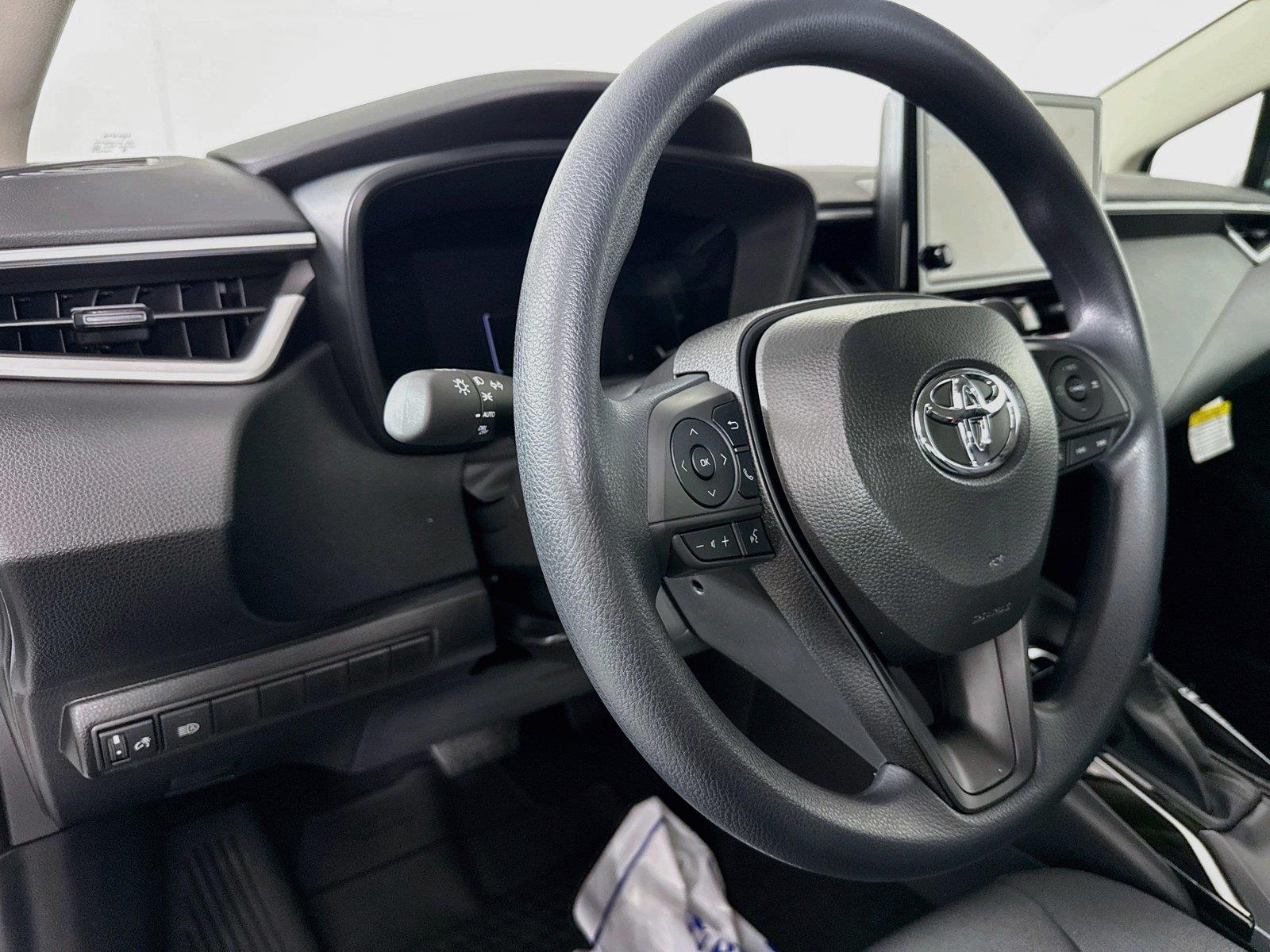 2026 Toyota Corolla LE photo 13