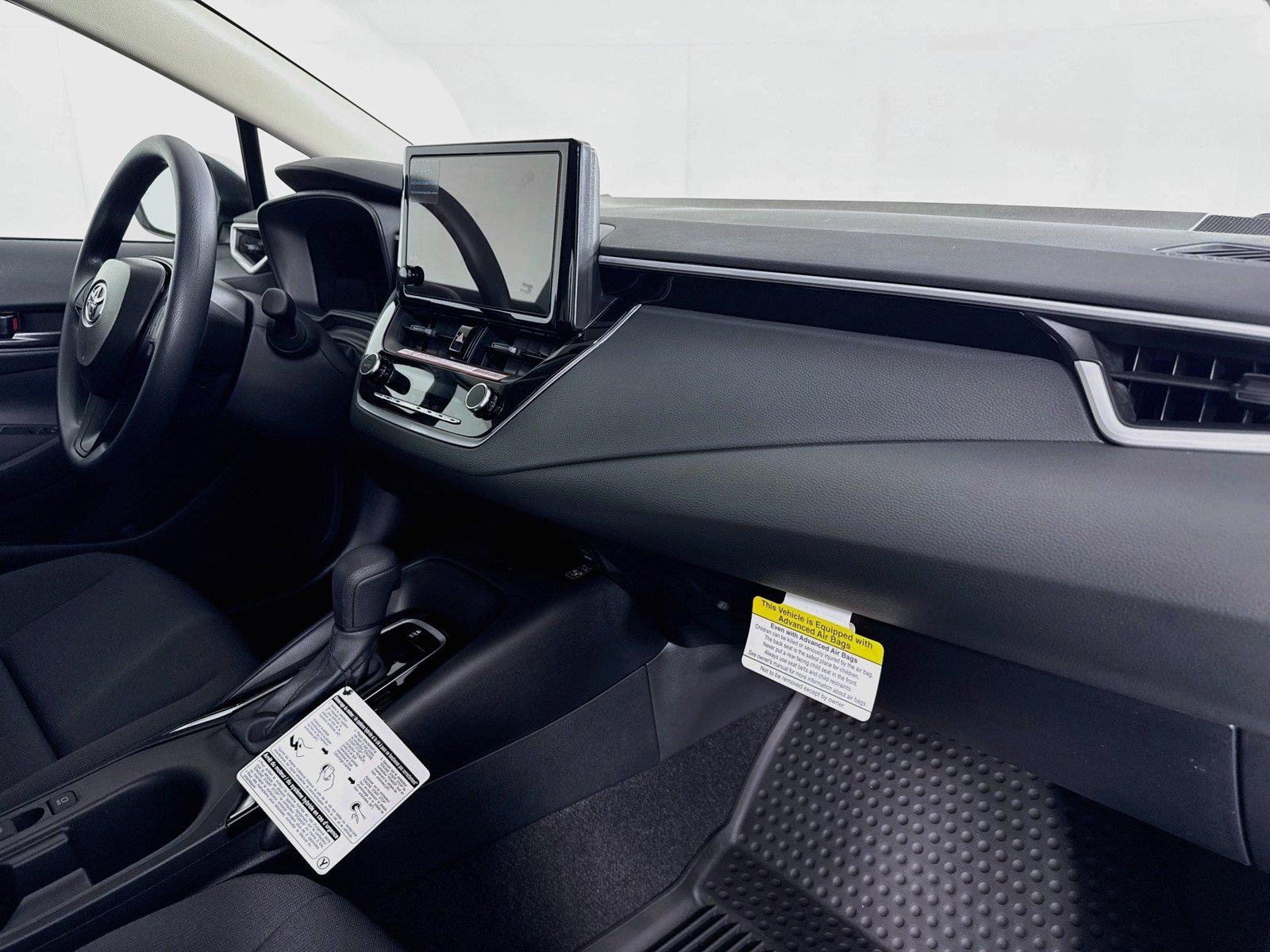 2026 Toyota Corolla LE photo 39