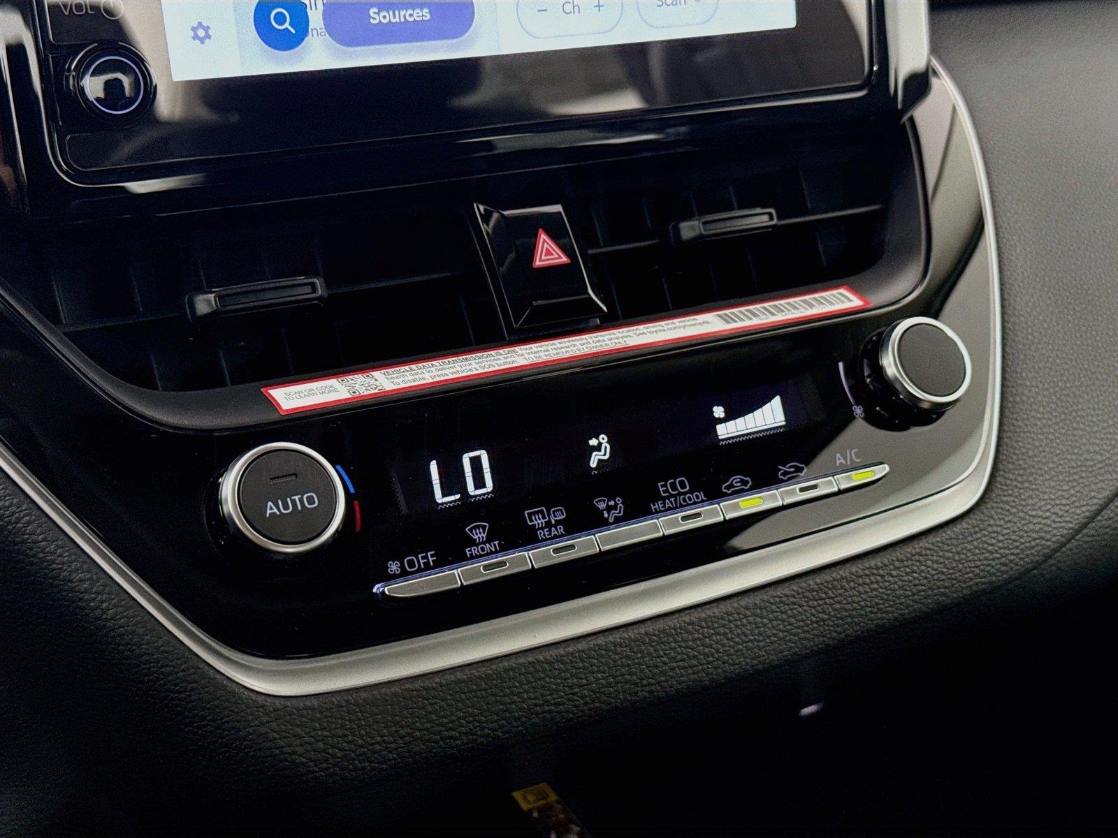 2026 Toyota Corolla LE photo 25