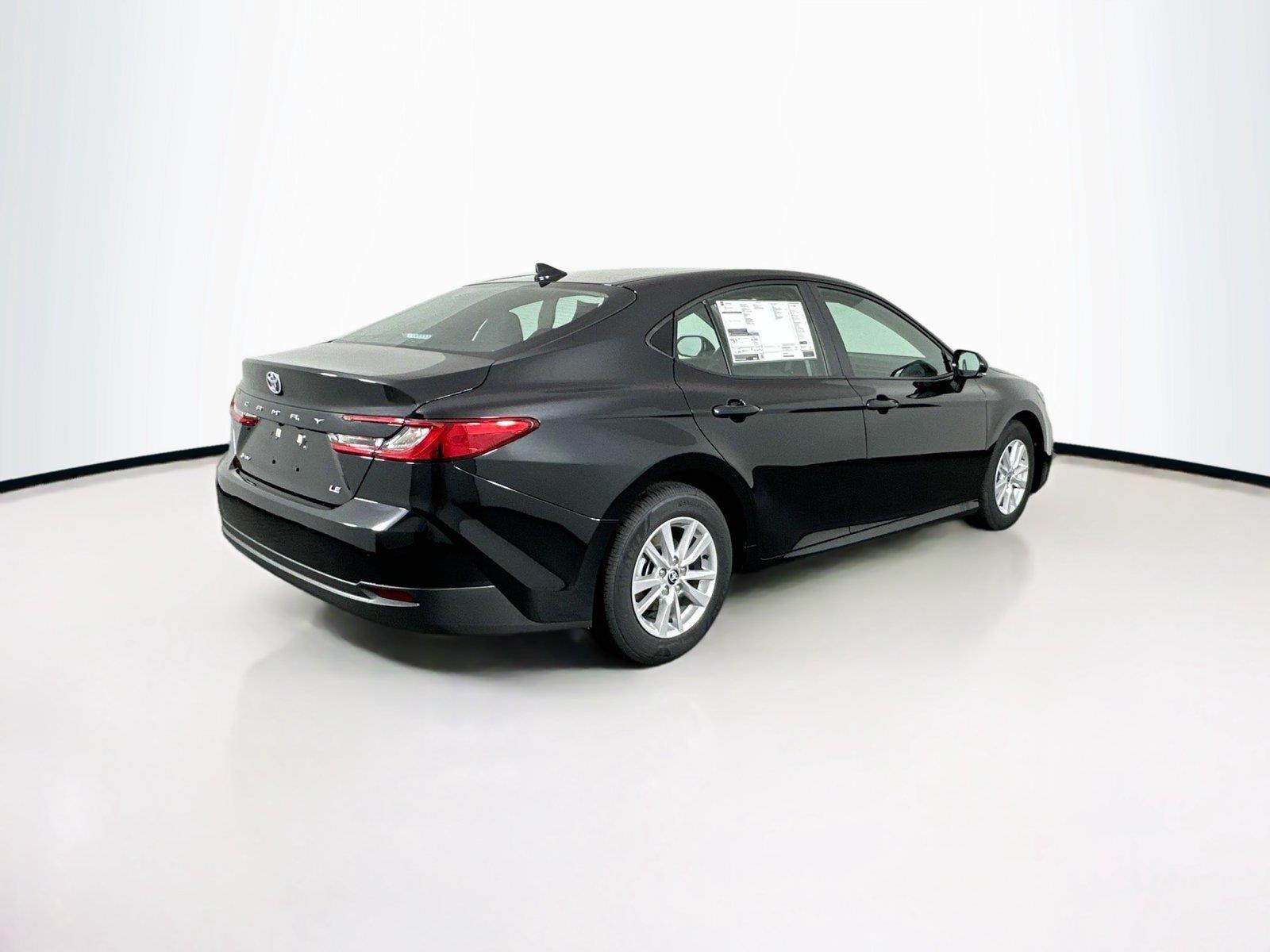 2026 Toyota Camry LE photo 5