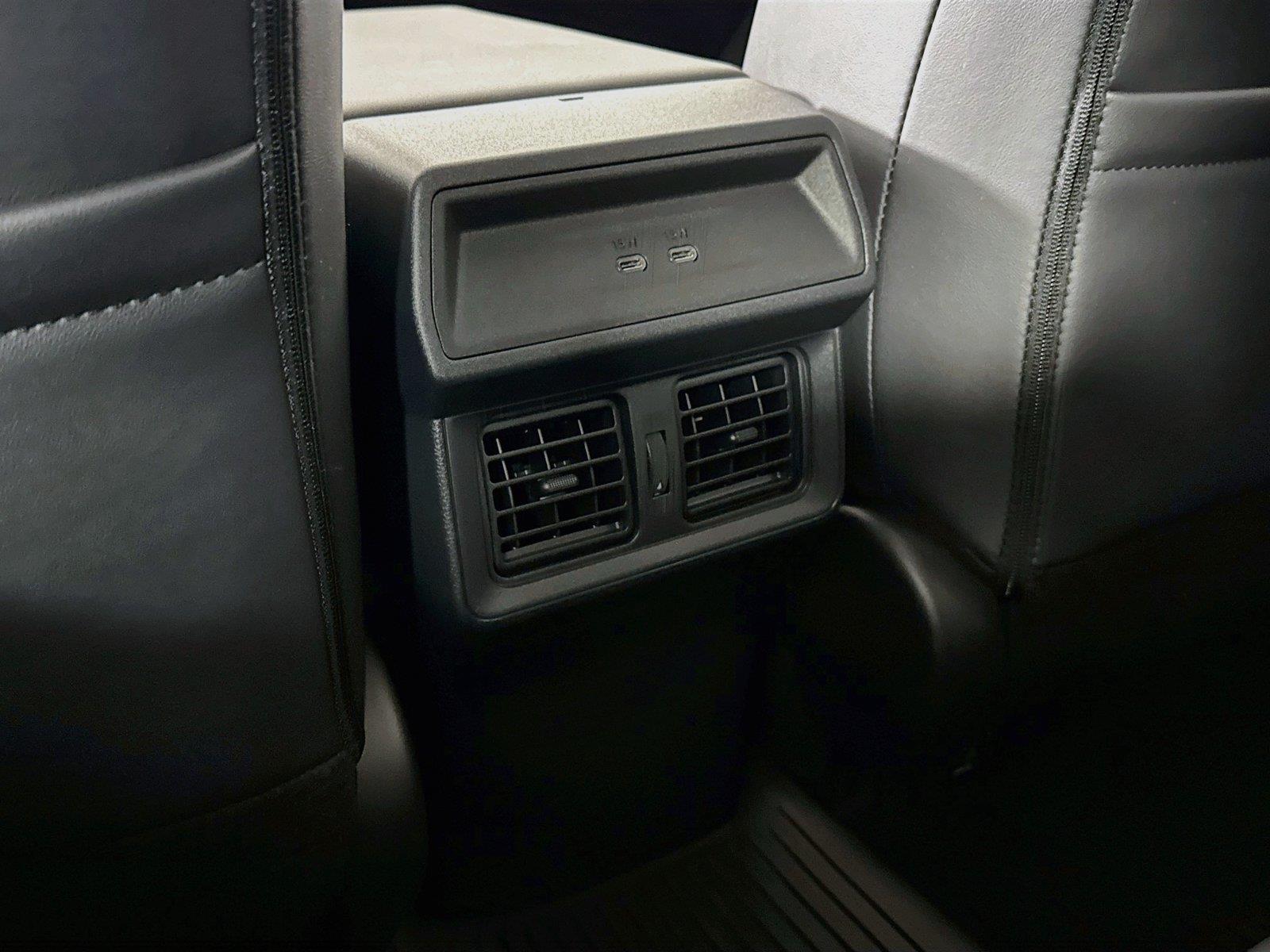 2026 Toyota RAV4 Plug-In Hybrid XSE photo 37