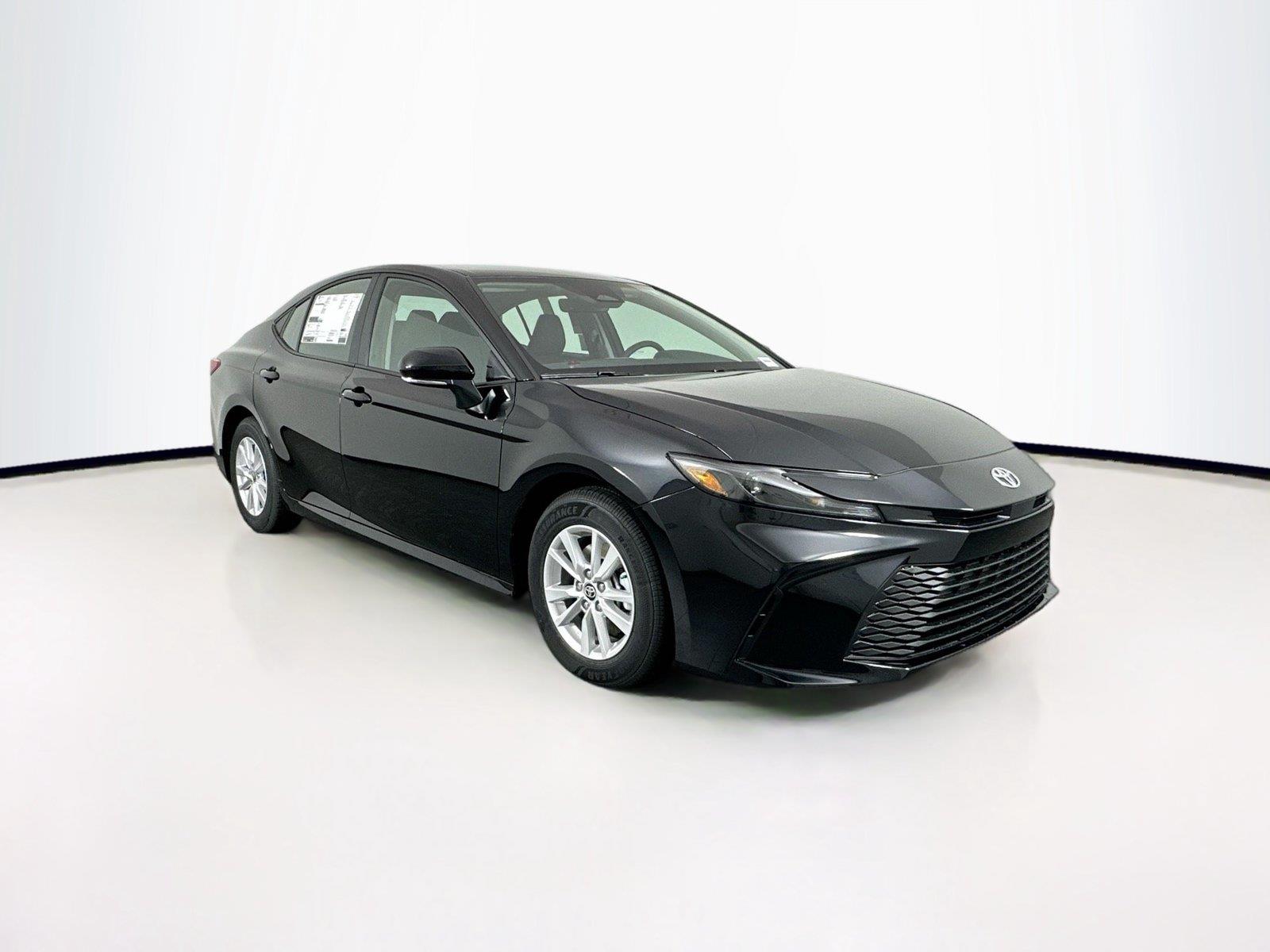 2026 Toyota Camry LE photo 3