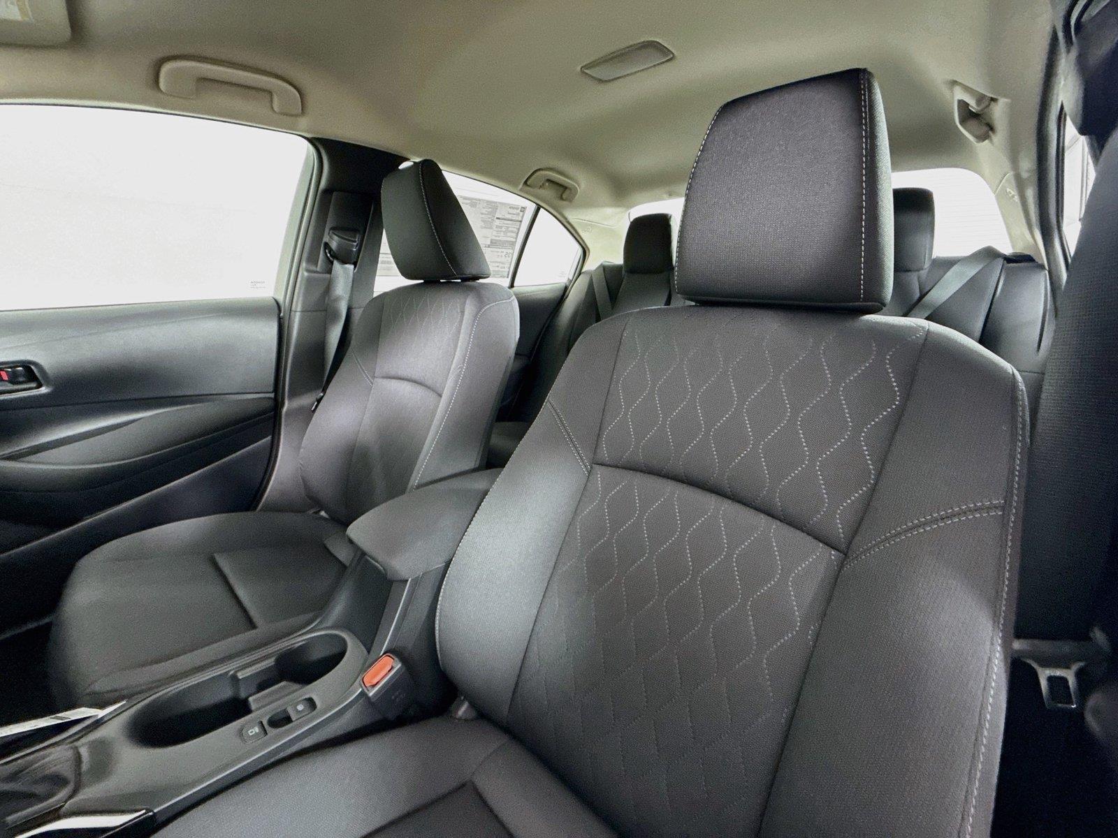 2026 Toyota Corolla LE photo 12