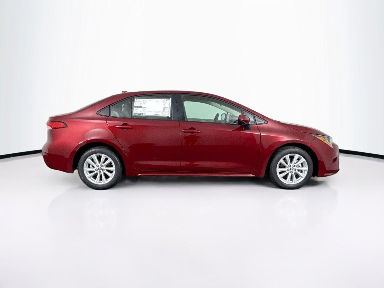 2026 Toyota Corolla LE photo 5