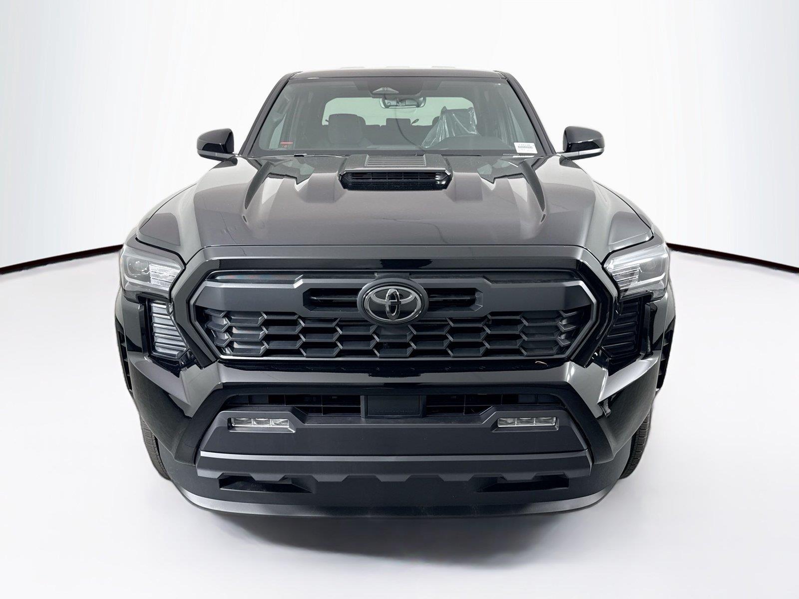 2026 Toyota Tacoma TRD Sport photo 3
