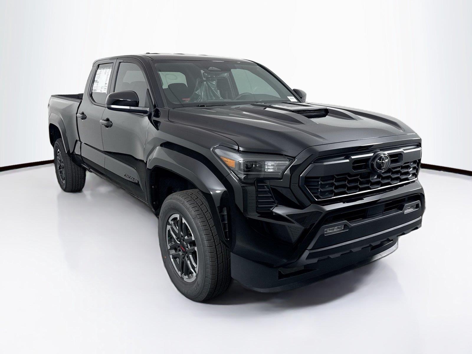 2026 Toyota Tacoma TRD Sport photo 4