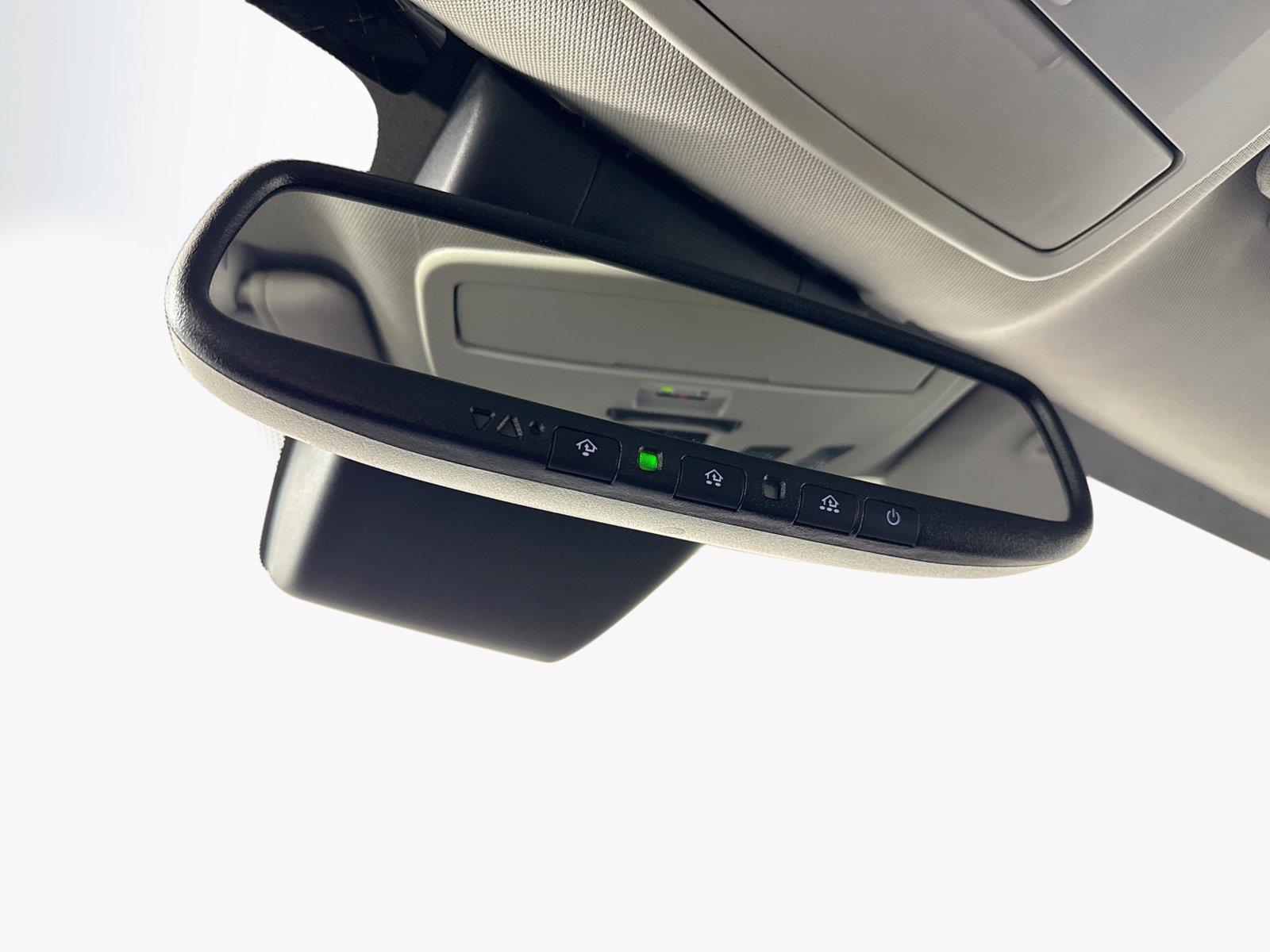 2025 Toyota Sienna XLE 8-Passenger photo 22