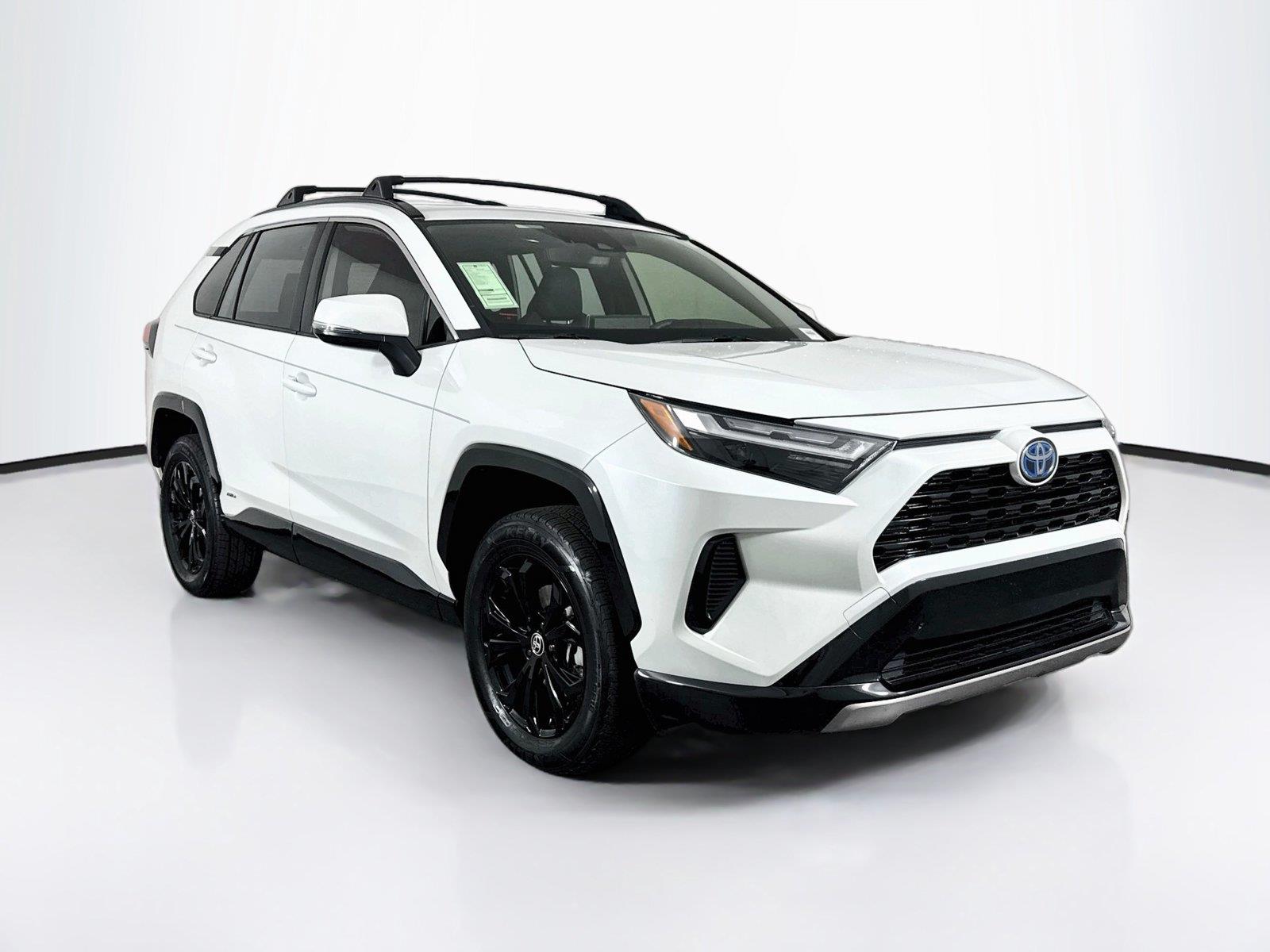 2024 Toyota RAV4 Hybrid SE photo 9