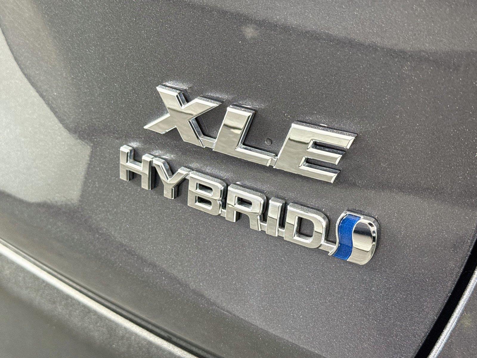 2023 Toyota RAV4 Hybrid XLE photo 13