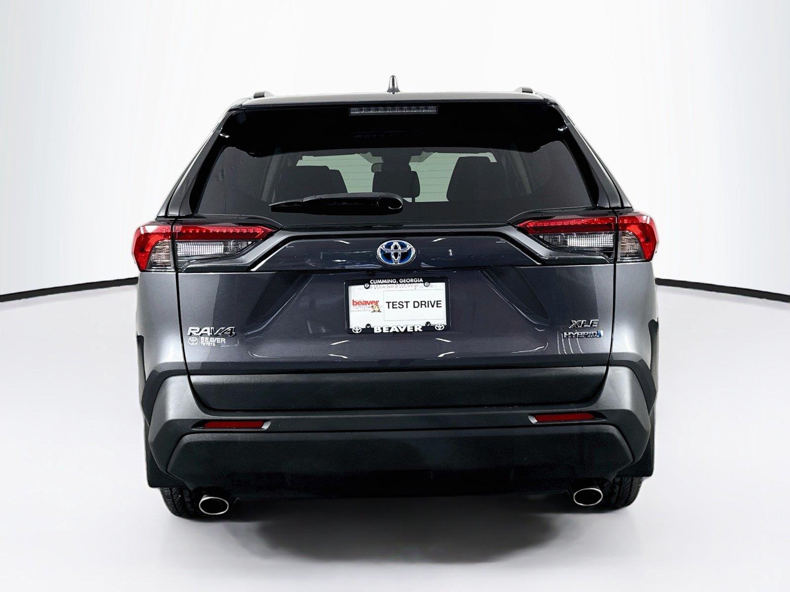 2023 Toyota RAV4 Hybrid XLE photo 10