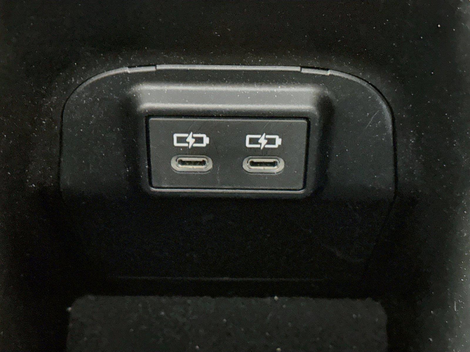 2024 Toyota RAV4 Hybrid SE photo 34