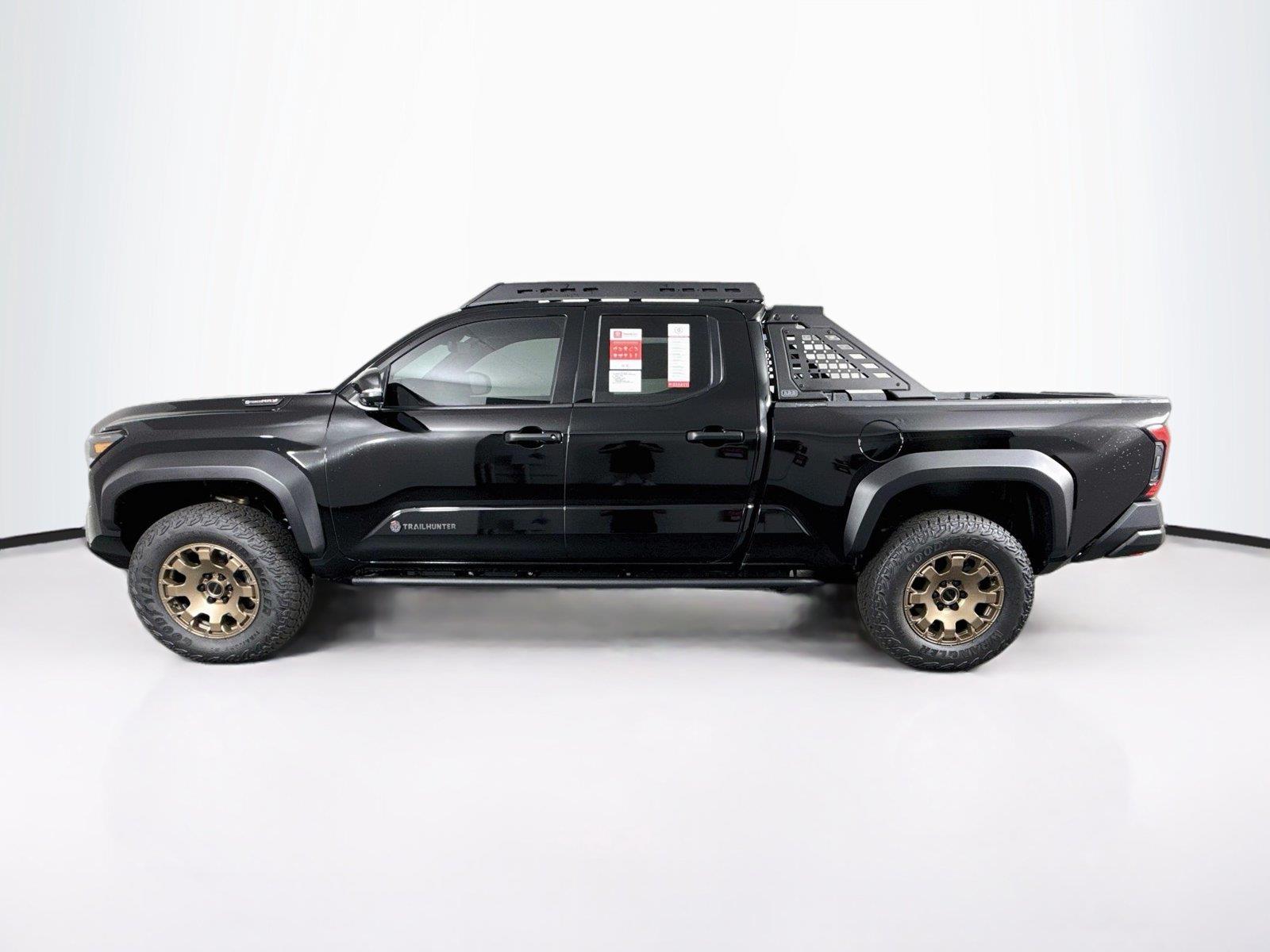 2026 TOYOTA Tacoma Trailhunter HV photo 8