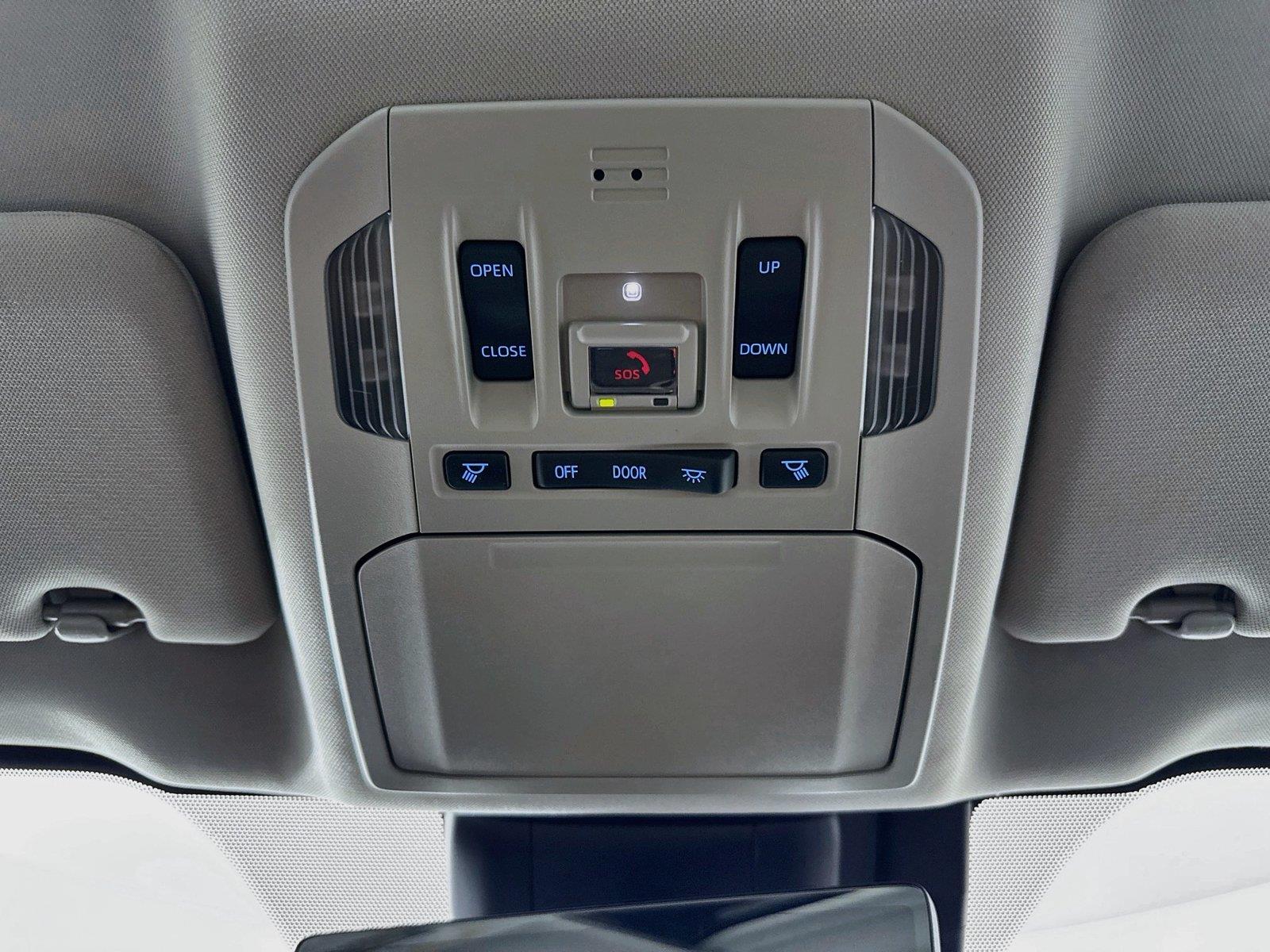 2022 Toyota Highlander Hybrid Bronze Edition photo 22