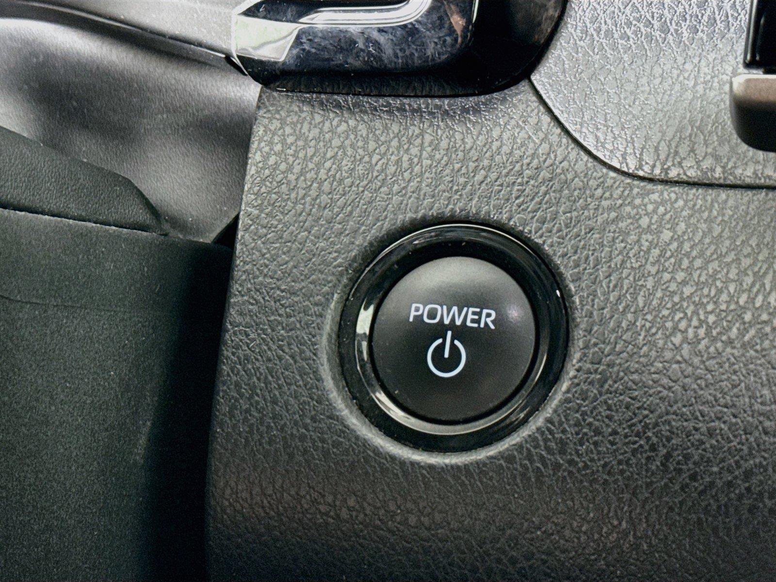2025 Toyota Camry SE photo 20