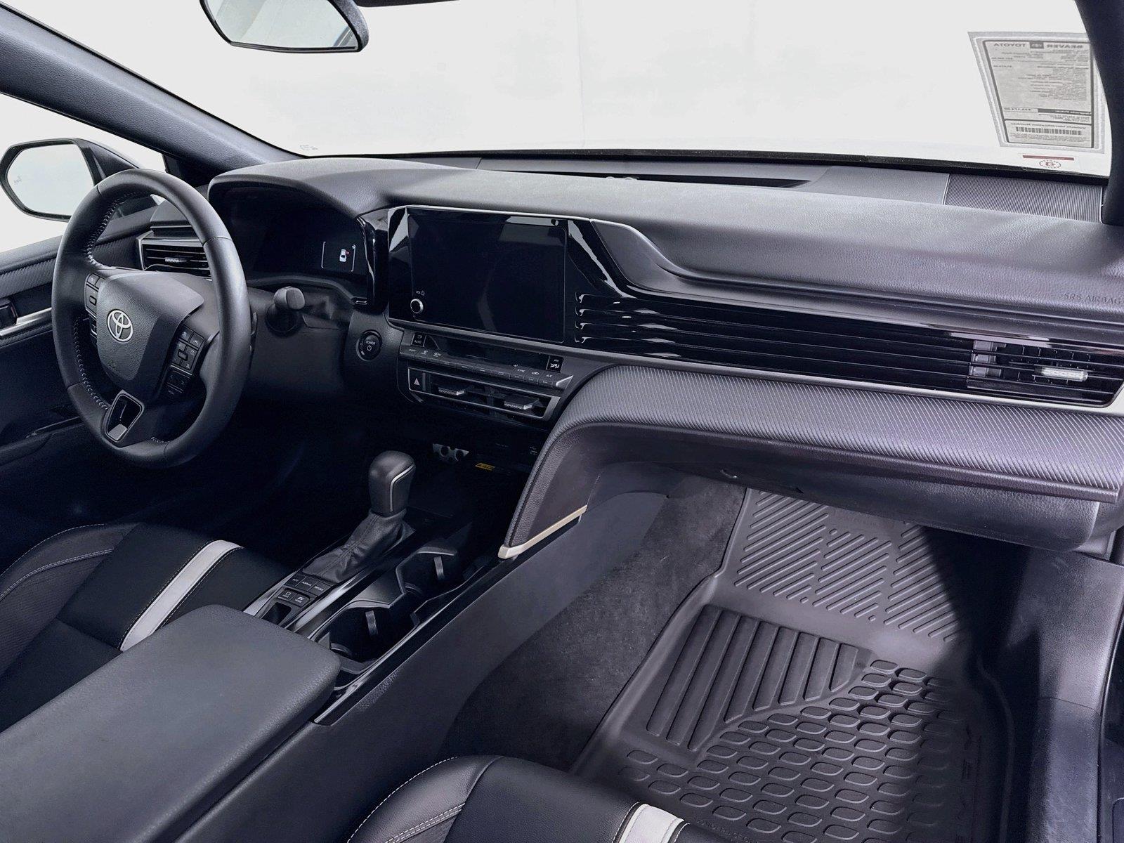 2025 Toyota Camry SE photo 39