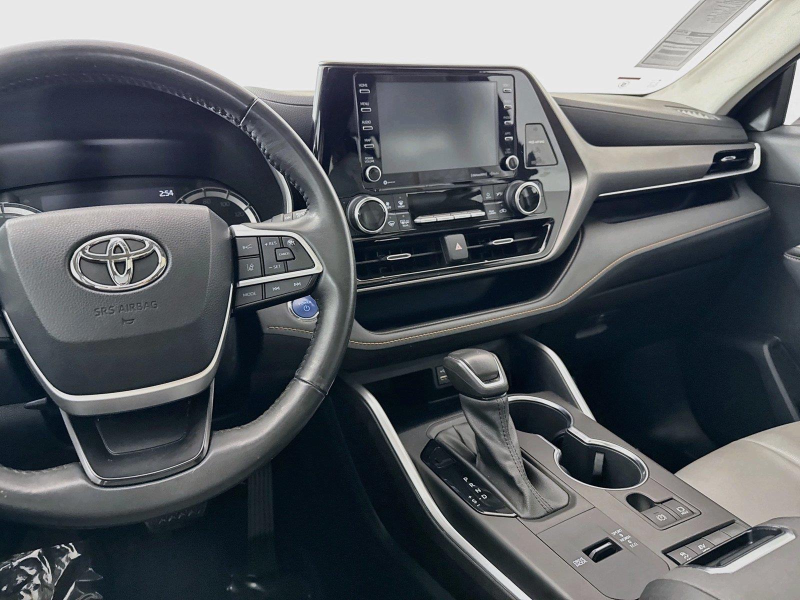 2022 Toyota Highlander Hybrid Bronze Edition photo 31