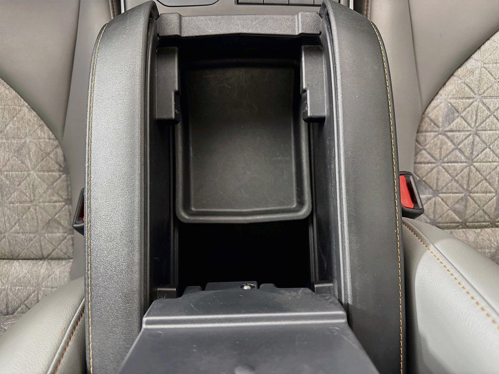 2022 Toyota Highlander Hybrid Bronze Edition photo 32