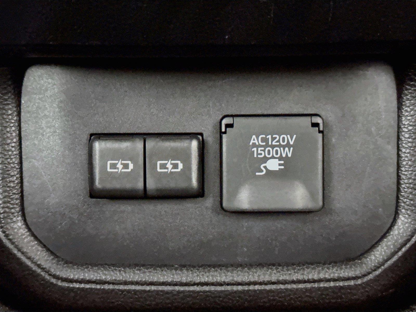 2022 Toyota Highlander Hybrid Bronze Edition photo 36