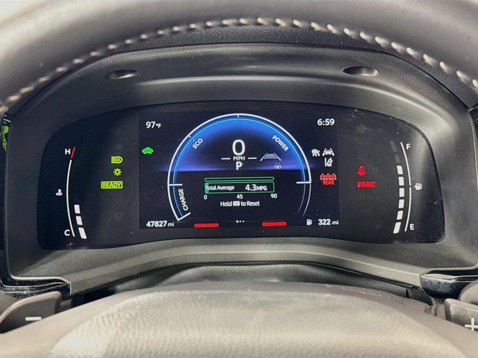 2025 Toyota Camry SE photo 19