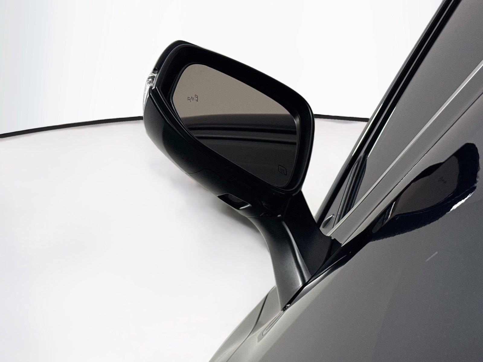 2022 Toyota Highlander Hybrid Bronze Edition photo 4