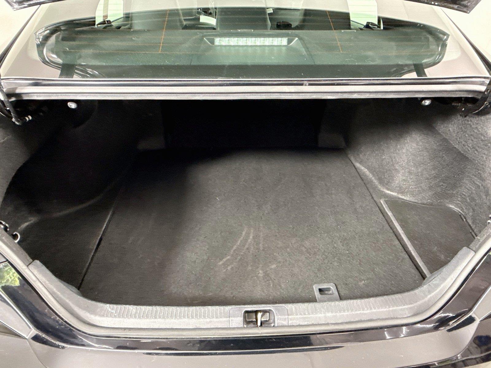 2025 Toyota Camry SE photo 35