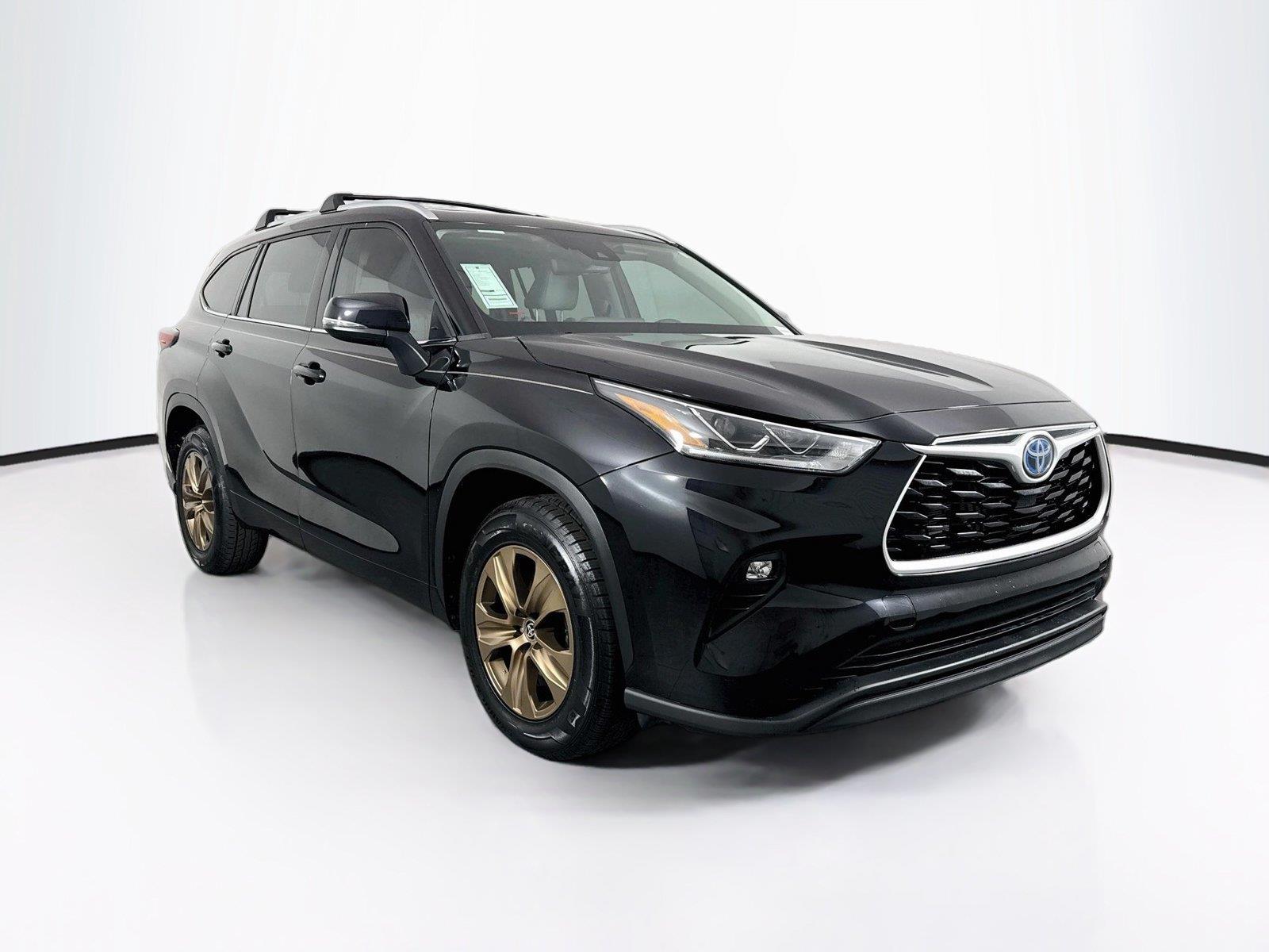 2022 Toyota Highlander Hybrid Bronze Edition photo 8