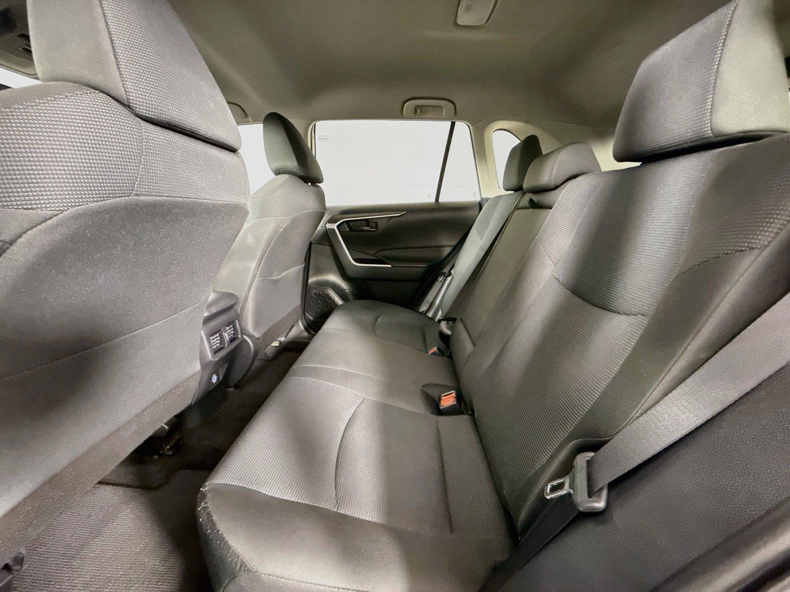 2025 Toyota RAV4 LE photo 25