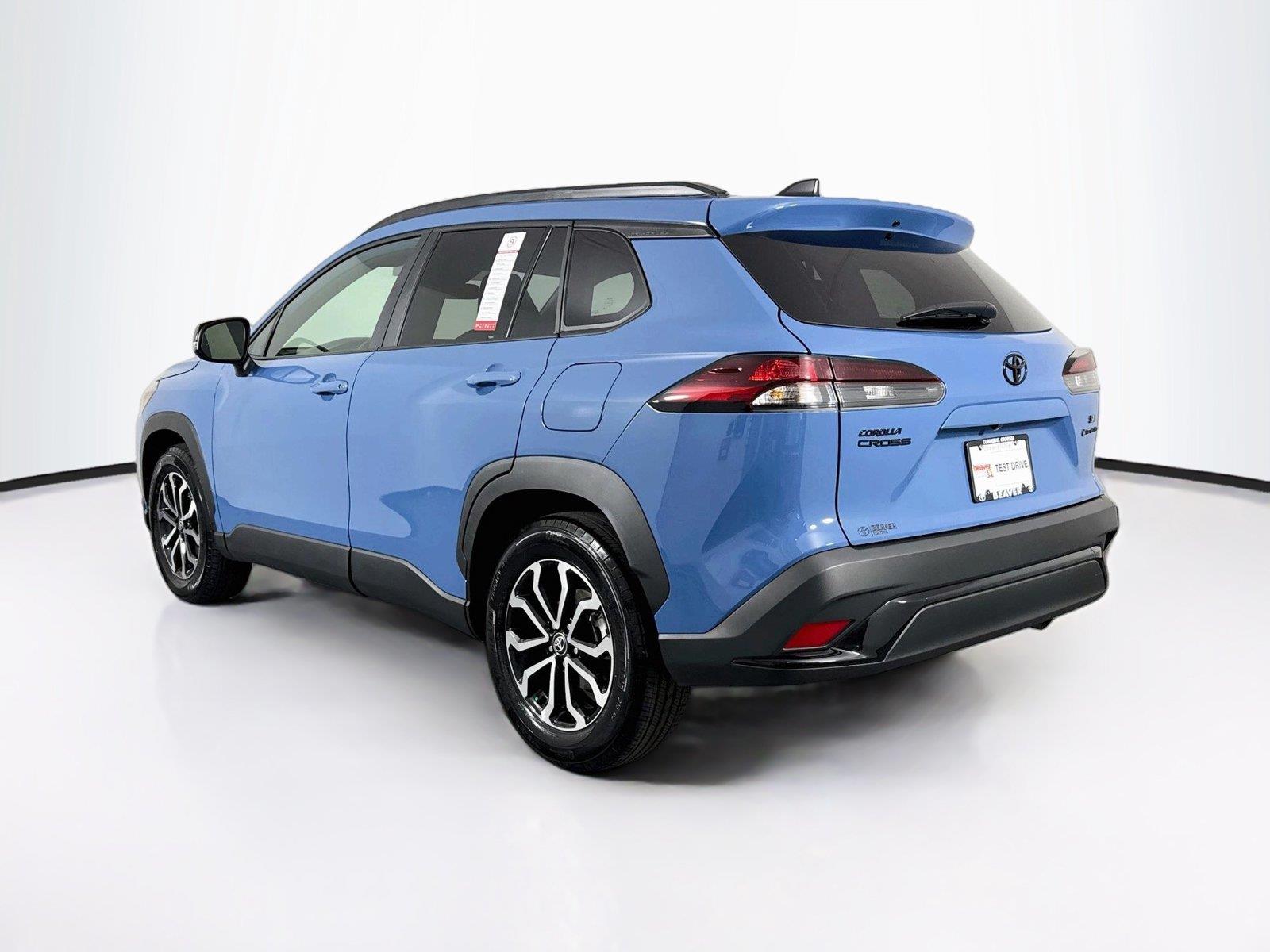 2026 Toyota Corolla Cross Hybrid SE photo 11