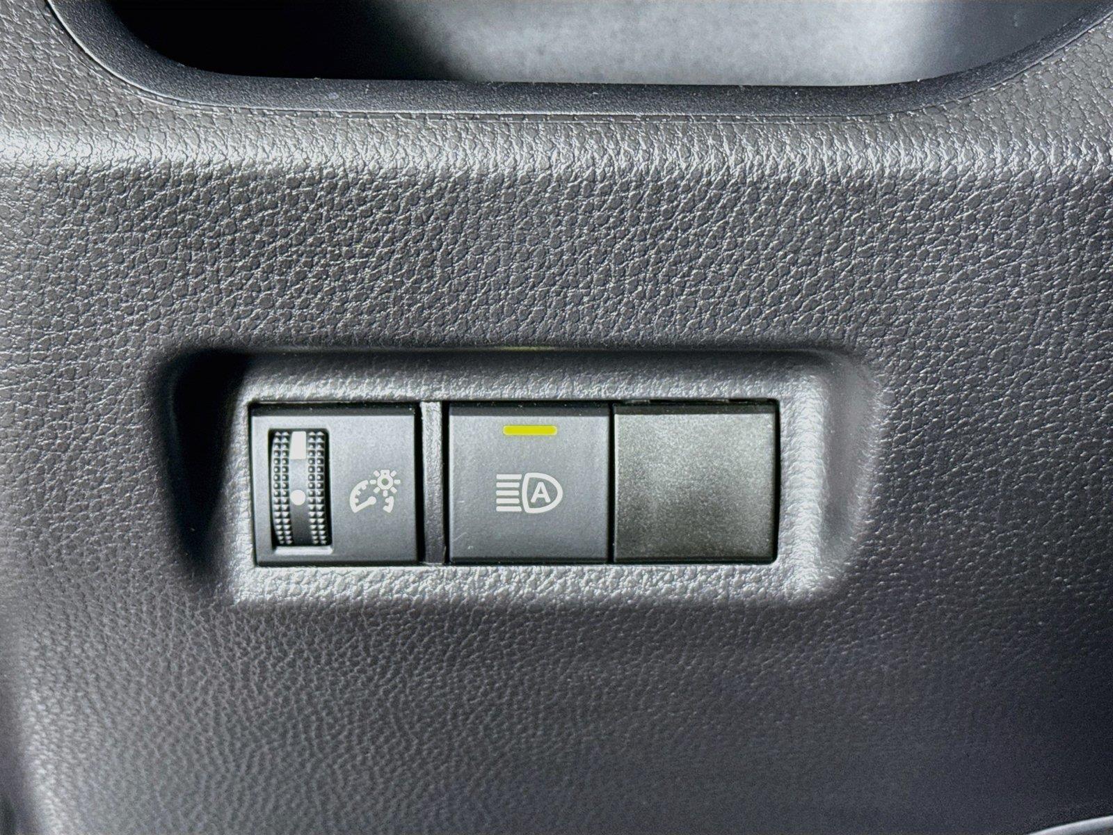 2025 Toyota RAV4 LE photo 13