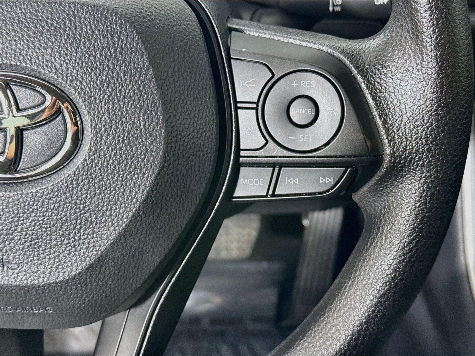 2025 Toyota RAV4 LE photo 16