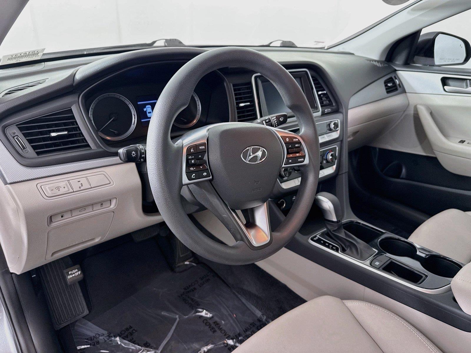 2018 Hyundai Sonata SE photo 3