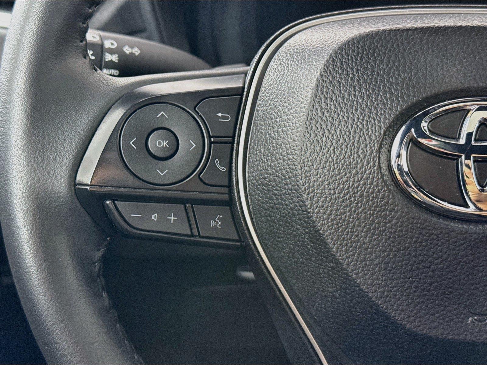 2026 Toyota Corolla Cross Hybrid SE photo 16