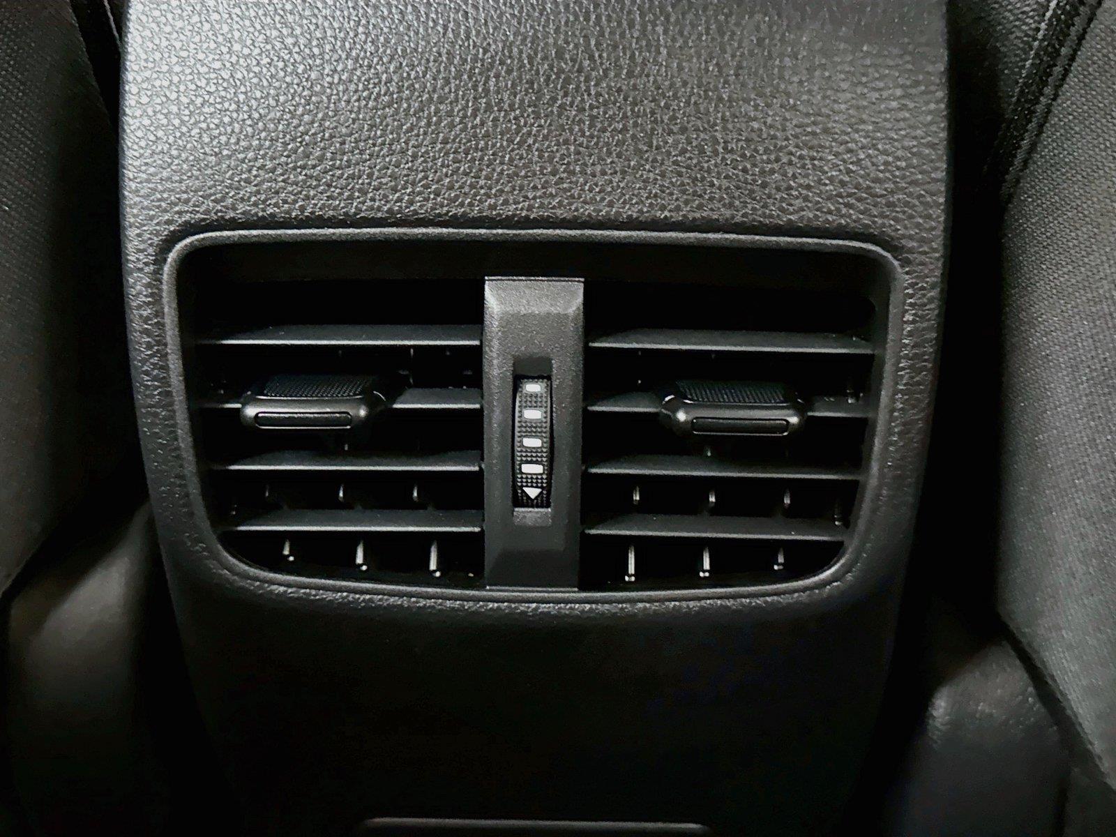 2026 Toyota Corolla Cross Hybrid SE photo 34