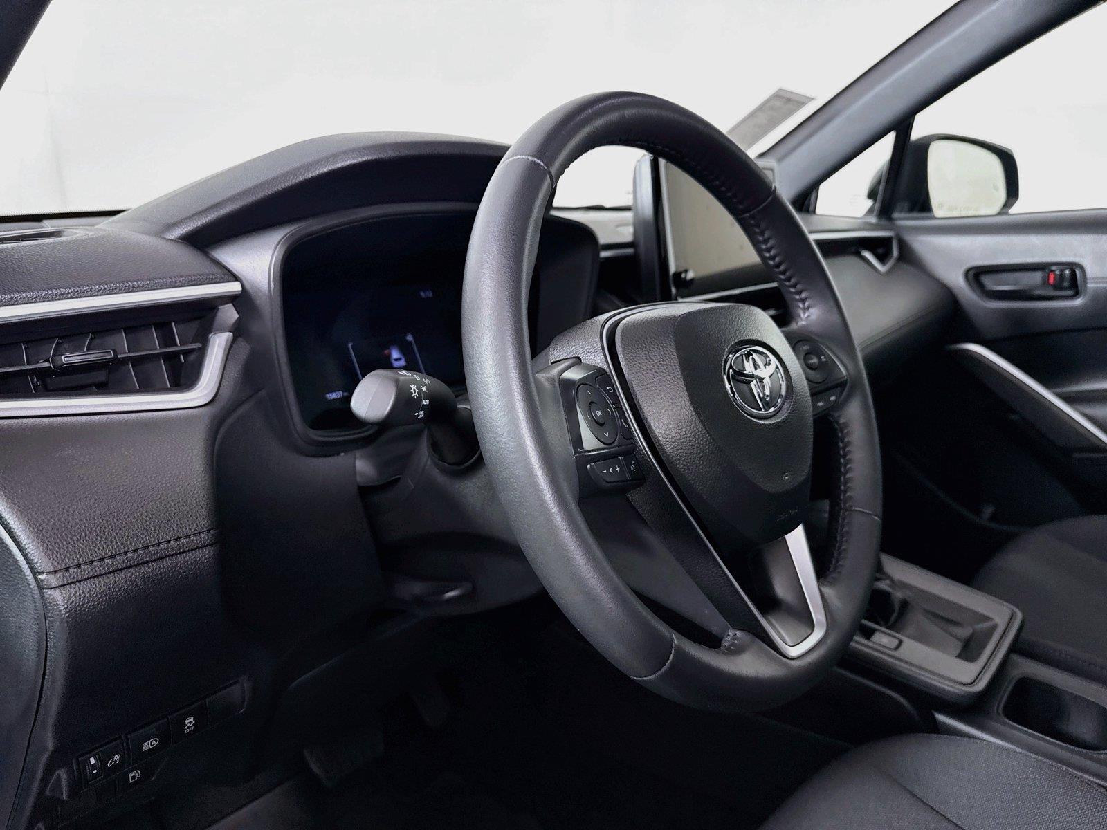 2026 Toyota Corolla Cross Hybrid SE photo 3