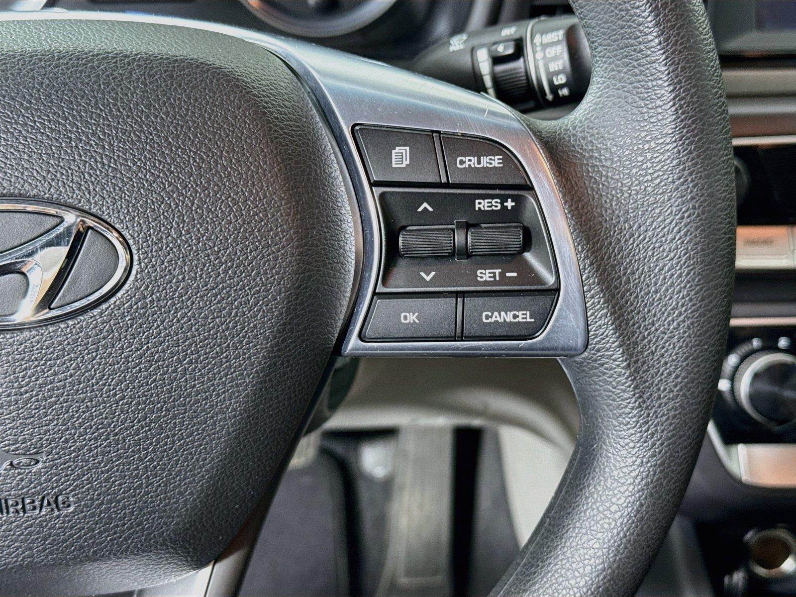 2018 Hyundai Sonata SE photo 16