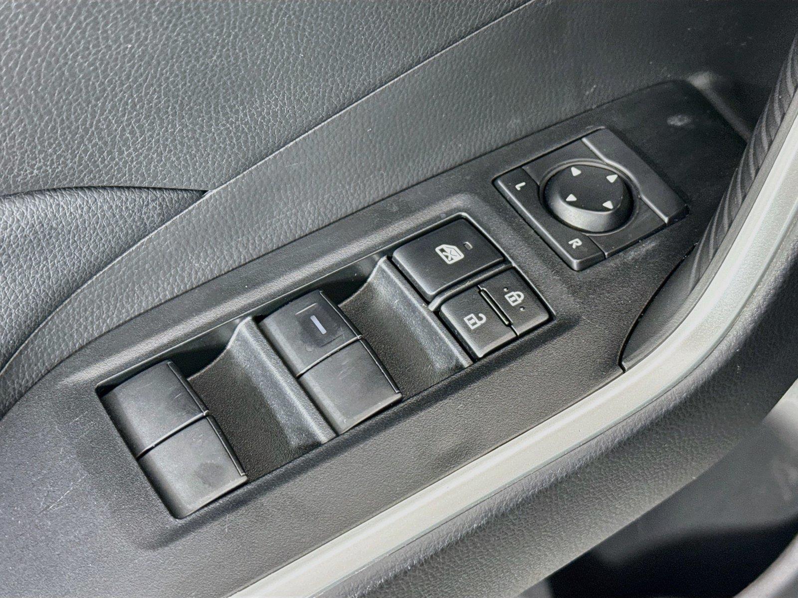 2025 Toyota RAV4 LE photo 23