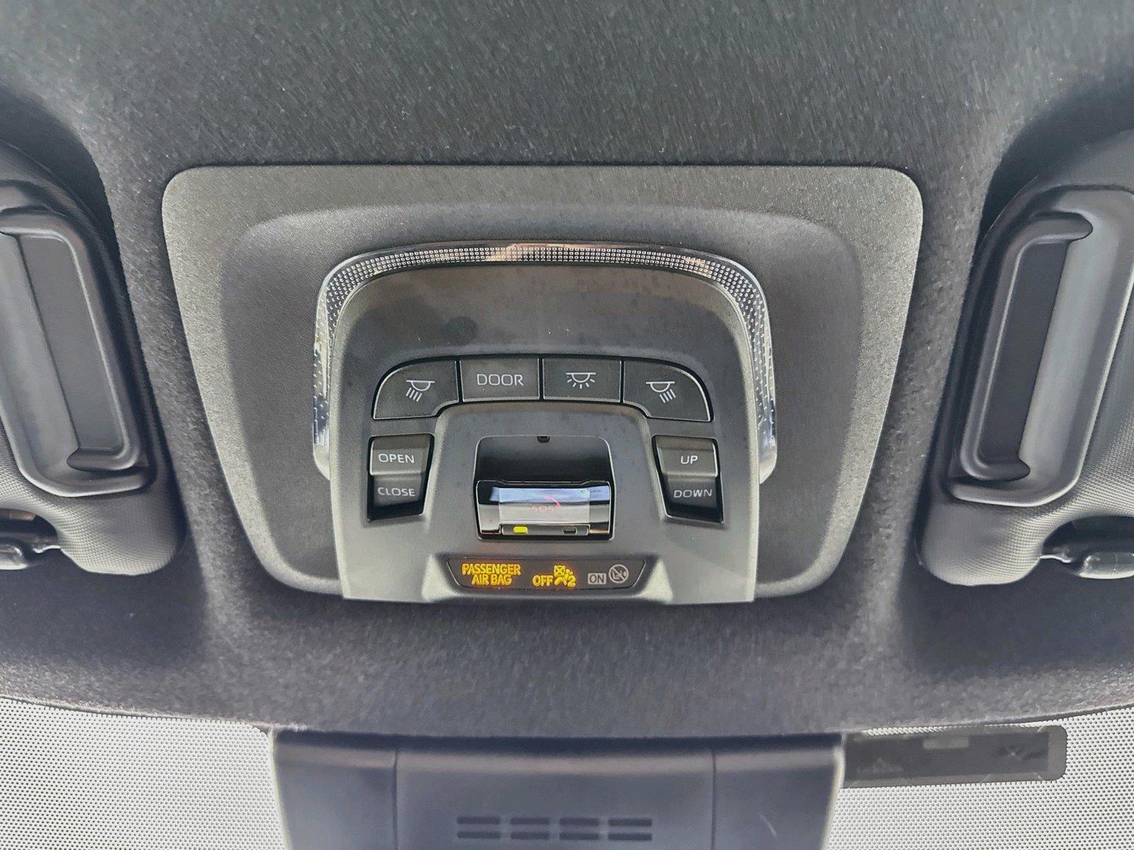 2026 Toyota Corolla Cross Hybrid SE photo 21