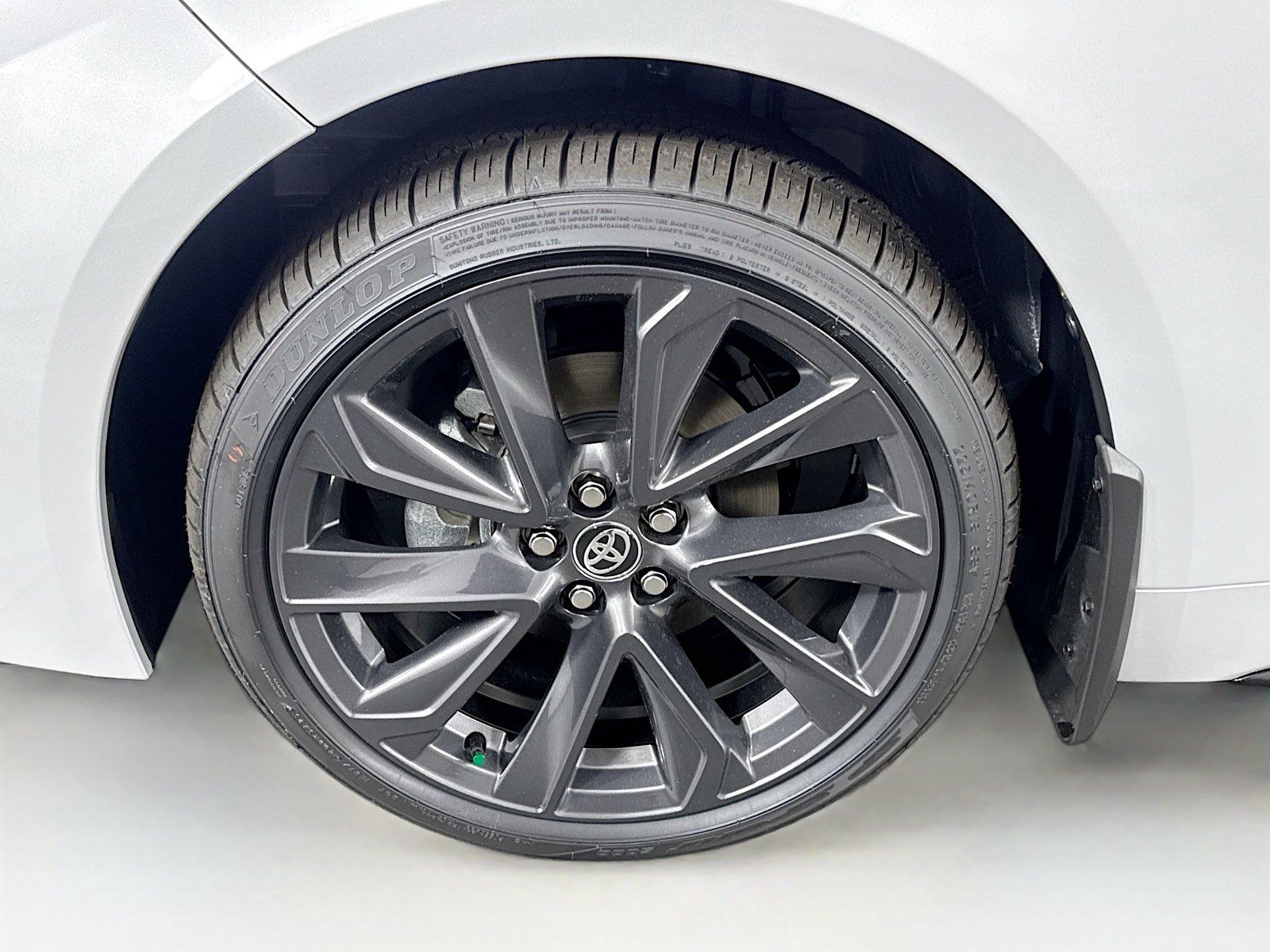 2026 Toyota Corolla SE photo 11