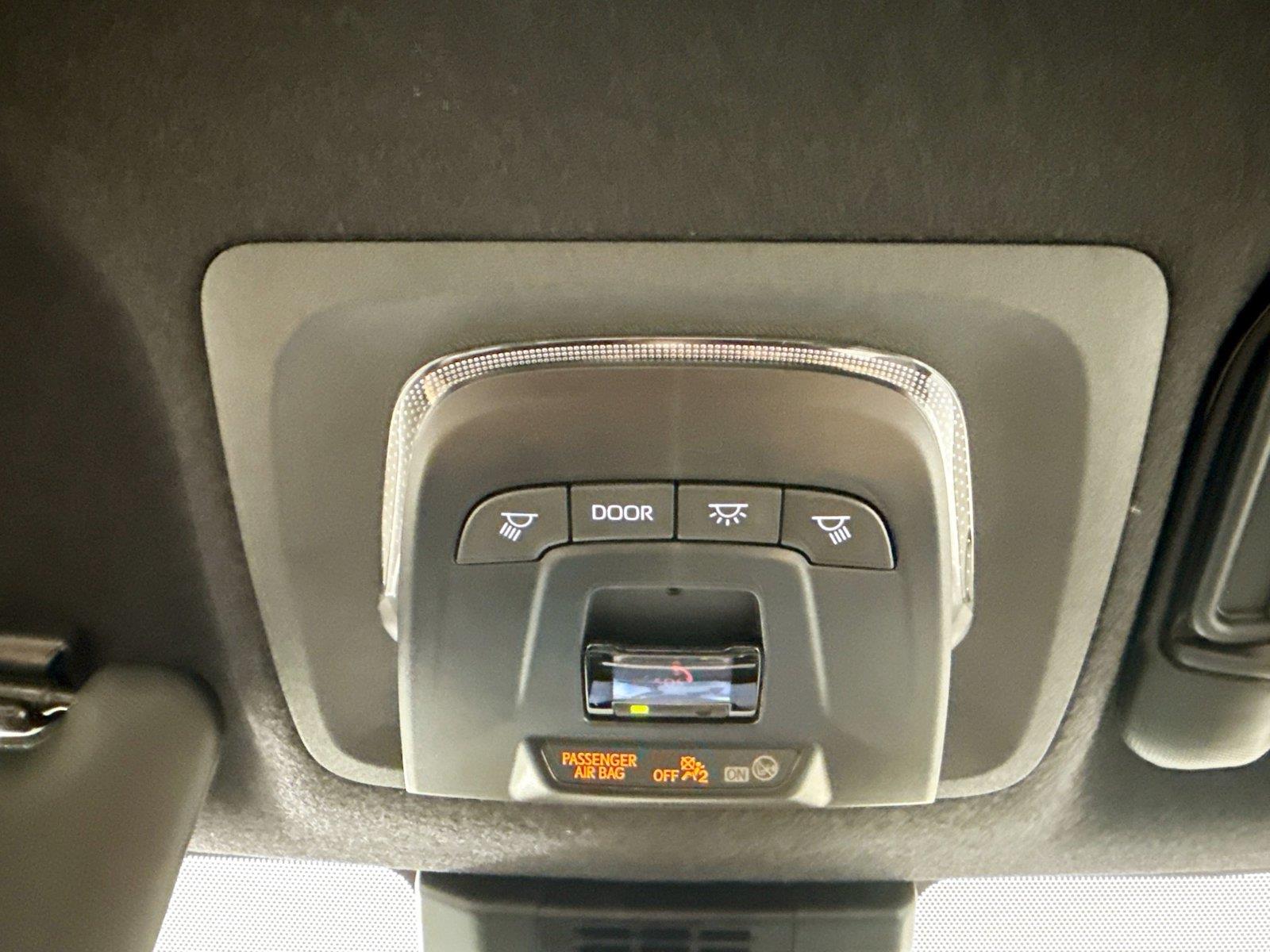 2026 Toyota Corolla SE photo 21