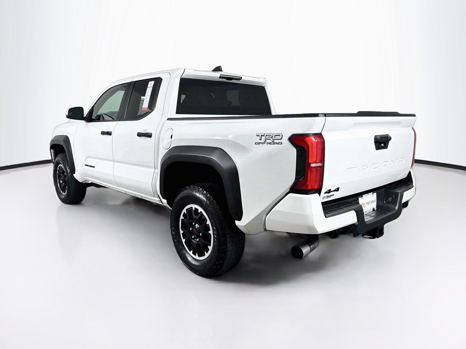 2024 Toyota Tacoma TRD Off-Road photo 11