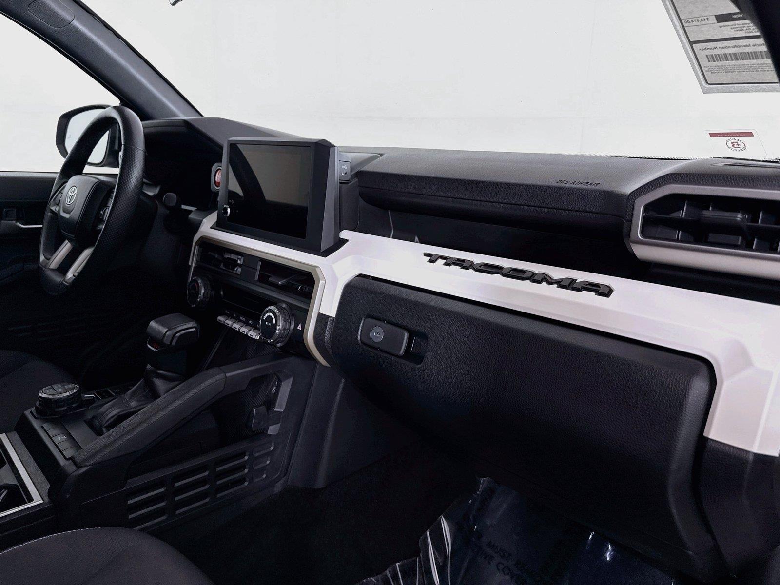 2024 Toyota Tacoma TRD Off-Road photo 37