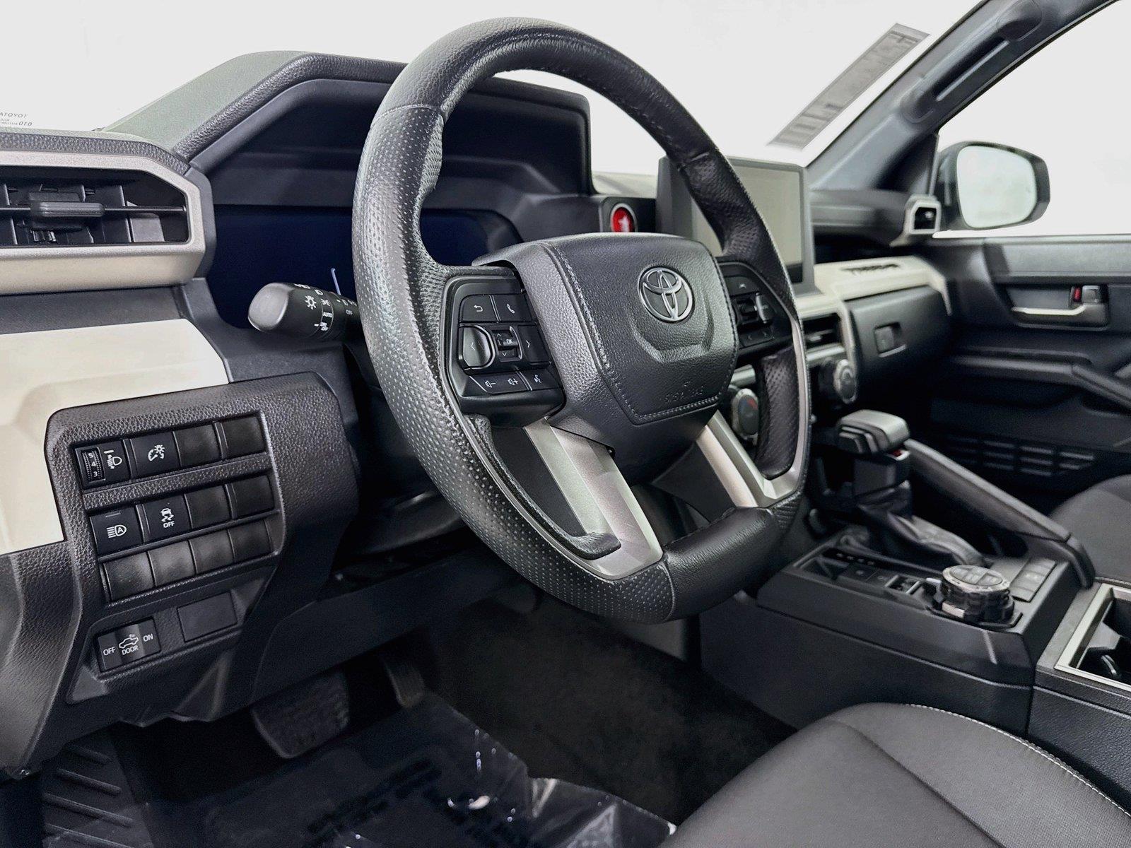 2024 Toyota Tacoma TRD Off-Road photo 3