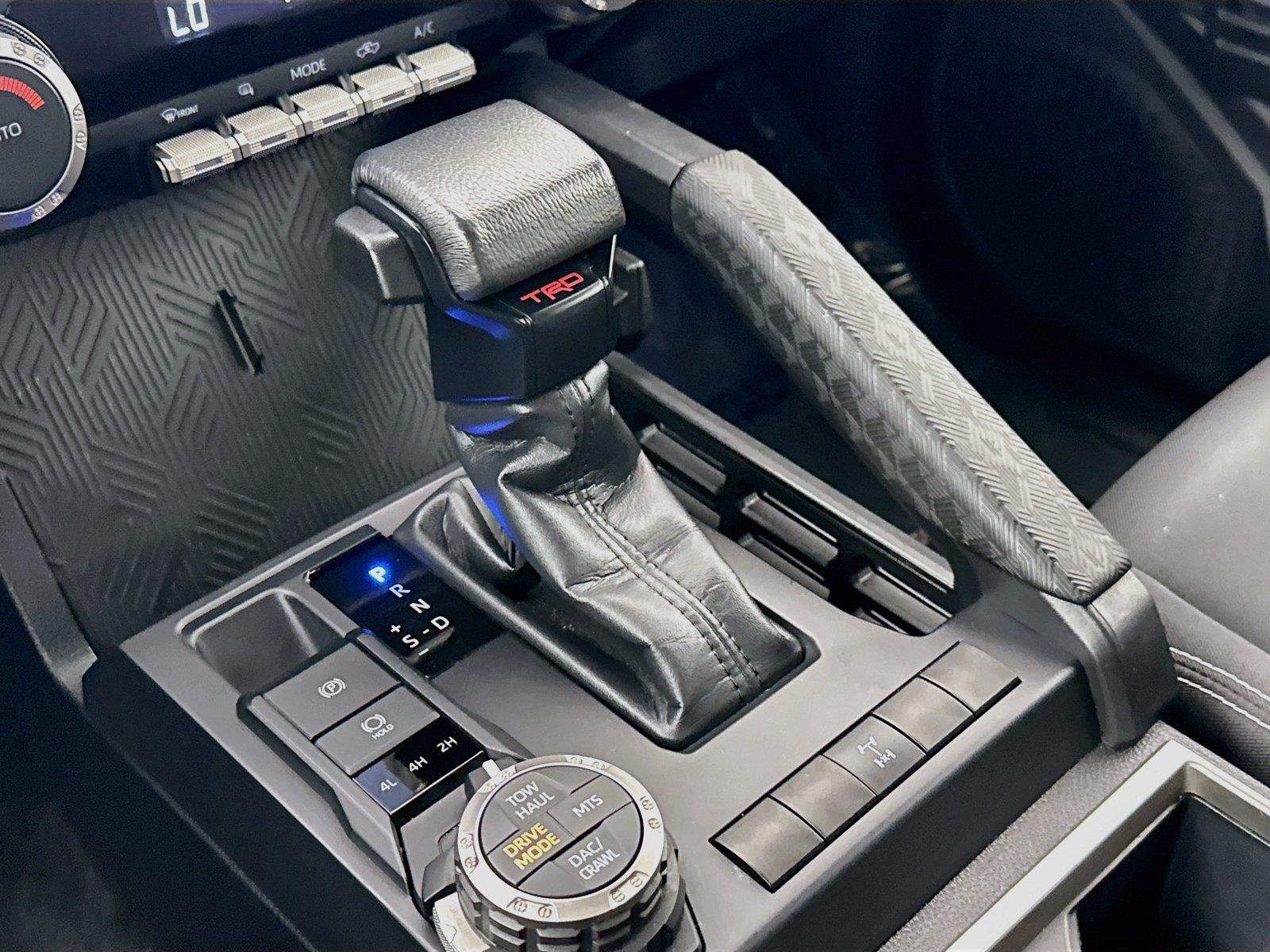 2024 Toyota Tacoma TRD Off-Road photo 24