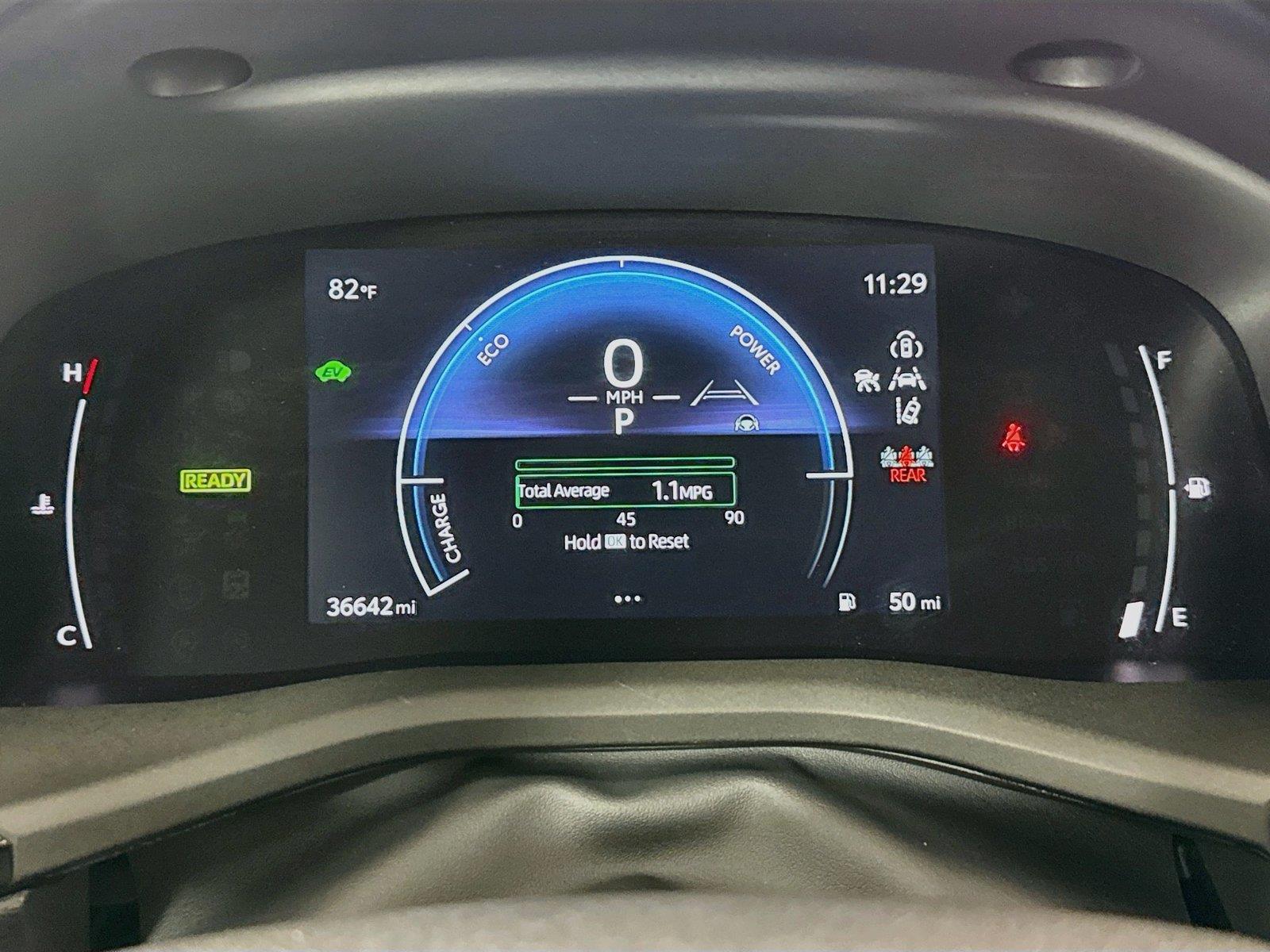 2025 Toyota Camry SE photo 19