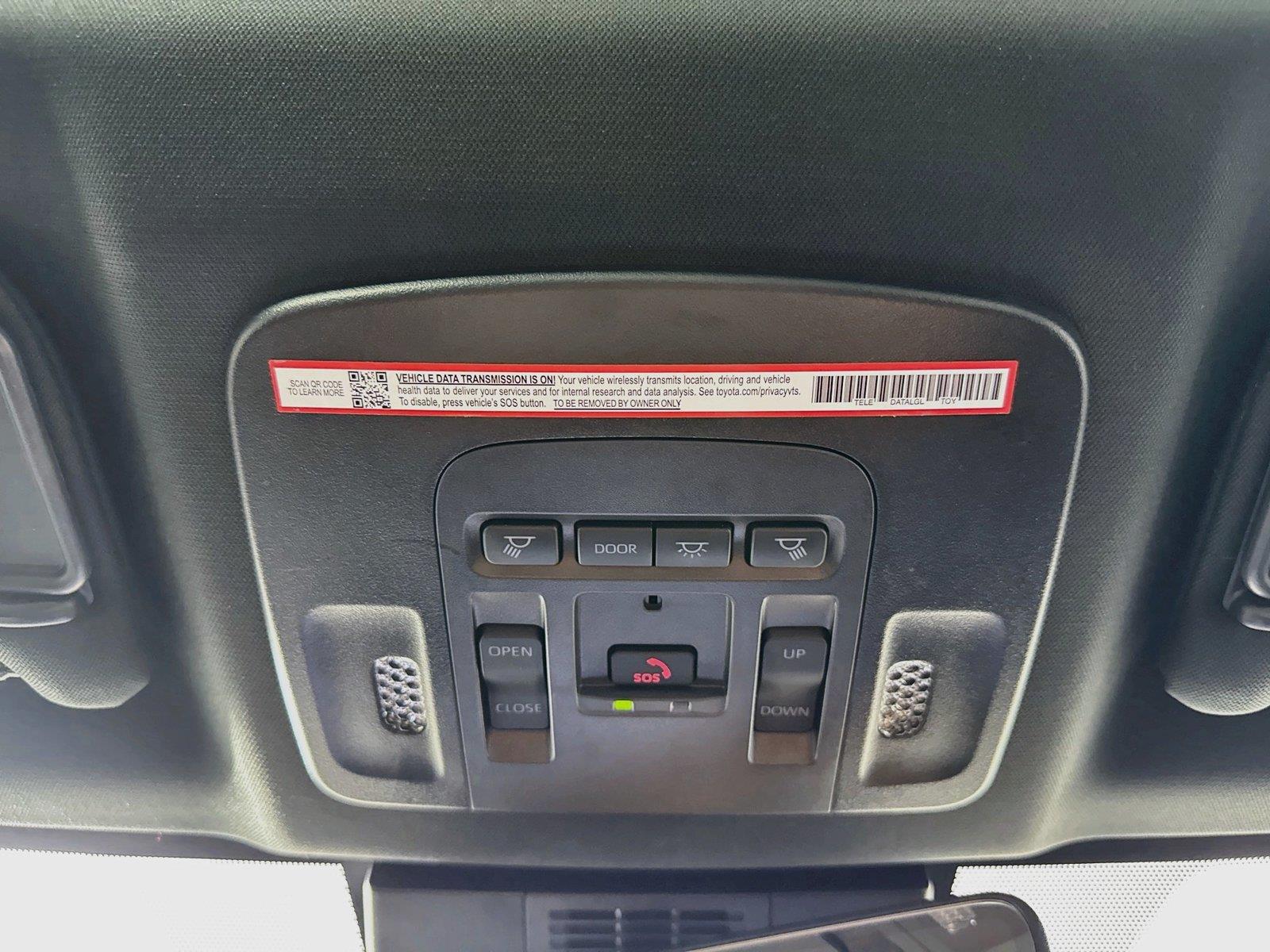 2025 Toyota Camry SE photo 22