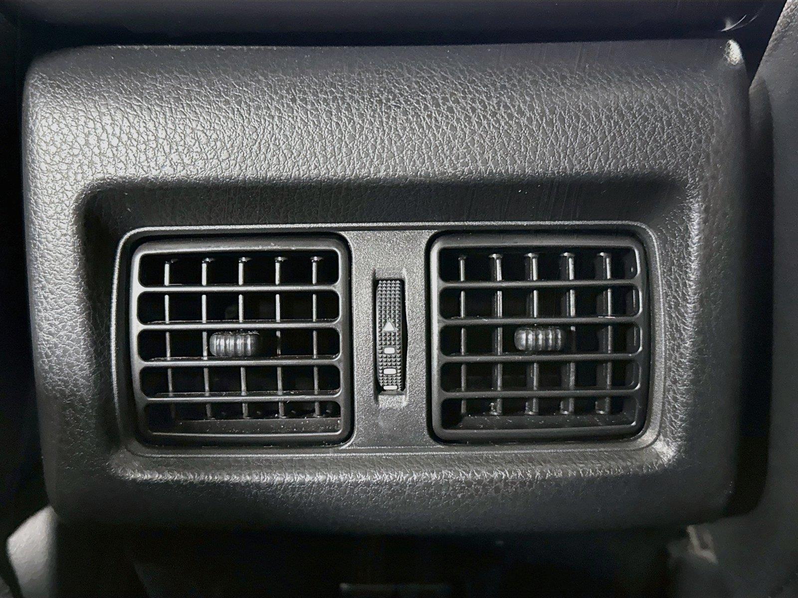 2025 Toyota Camry SE photo 35