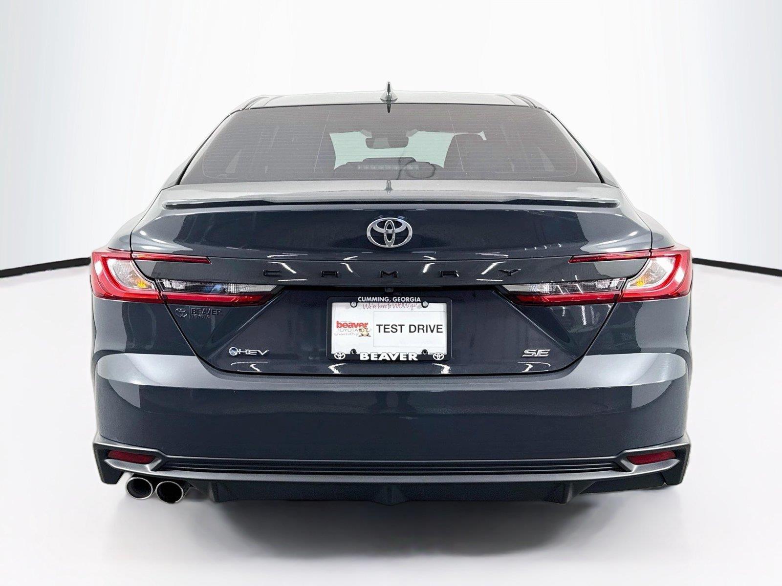 2025 Toyota Camry SE photo 10