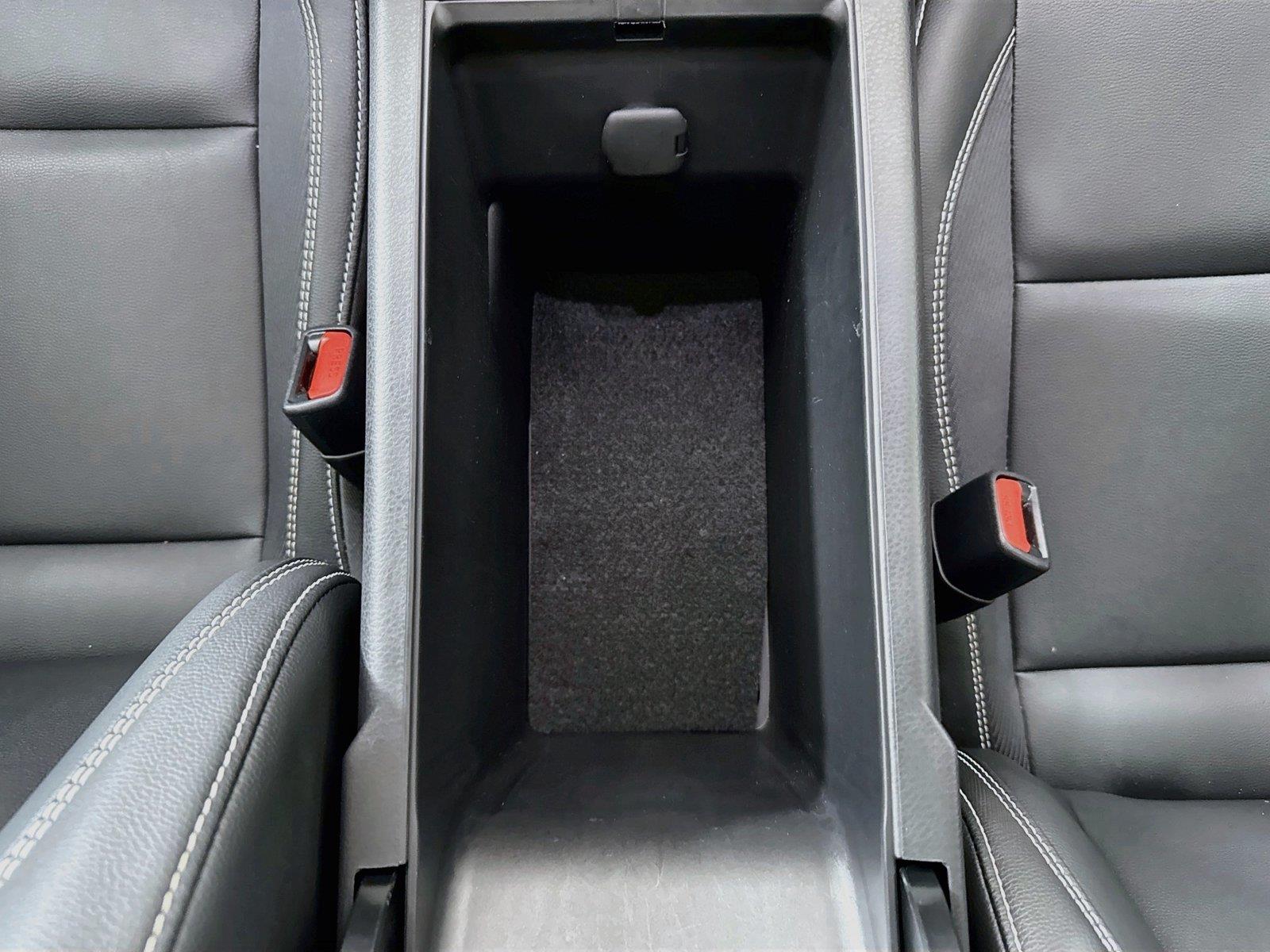 2025 Toyota Camry SE photo 32